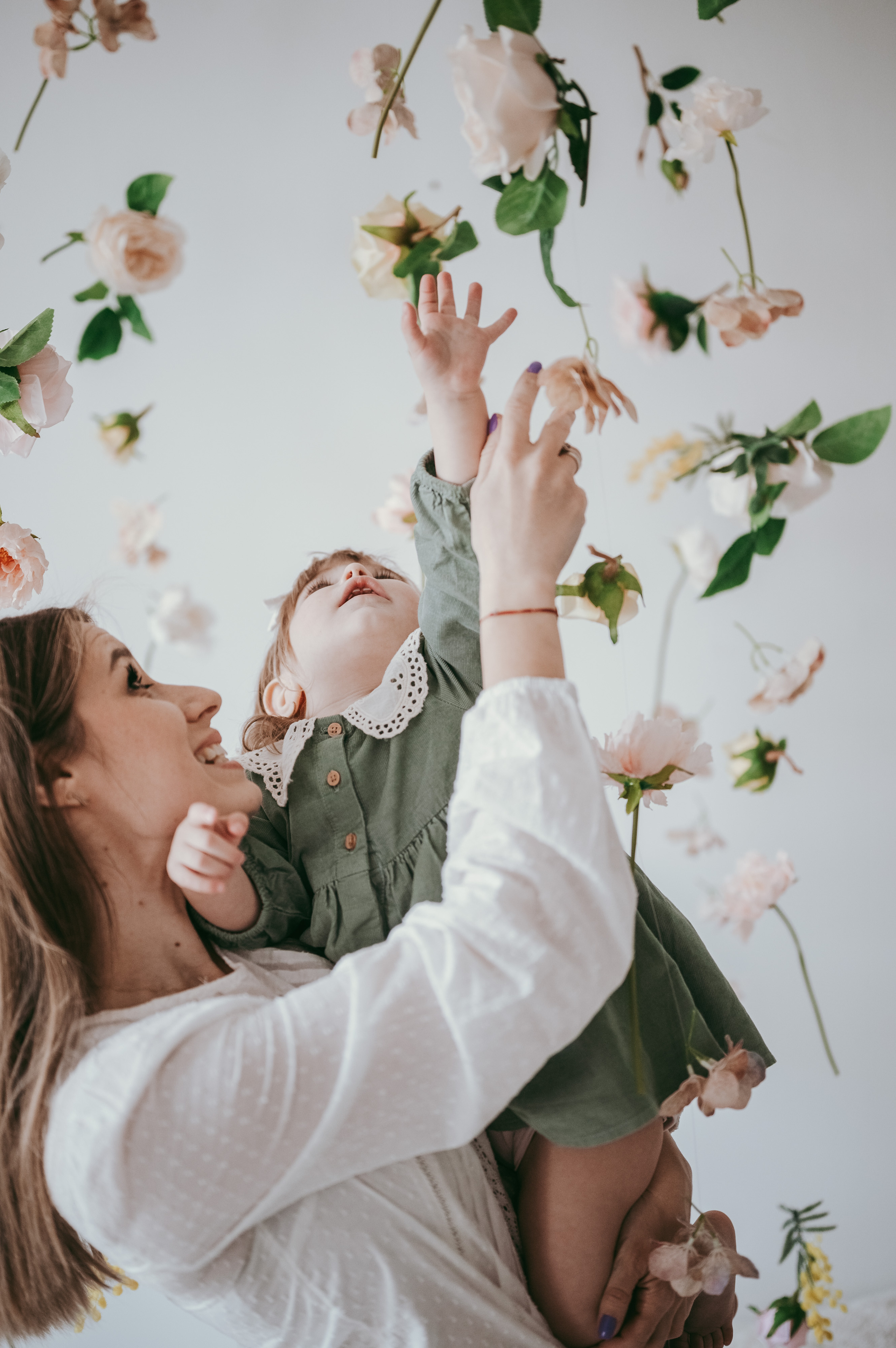Sanja, Aleksa, Lena, Kruna / Mamino. Deciji i porodicni fotograf u Beogradu Oksana Skendzic