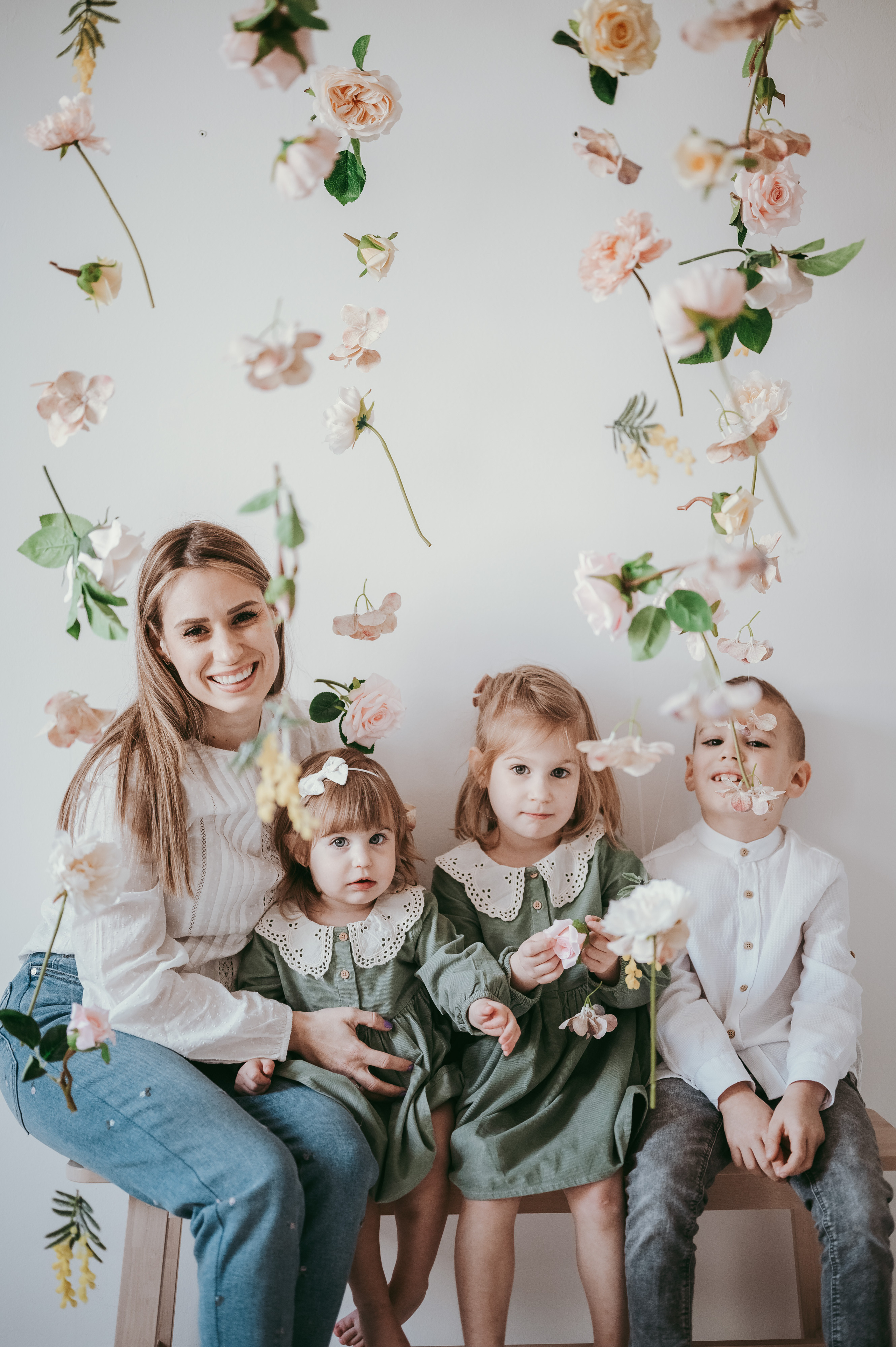 Sanja, Aleksa, Lena, Kruna / Mamino. Deciji i porodicni fotograf u Beogradu Oksana Skendzic