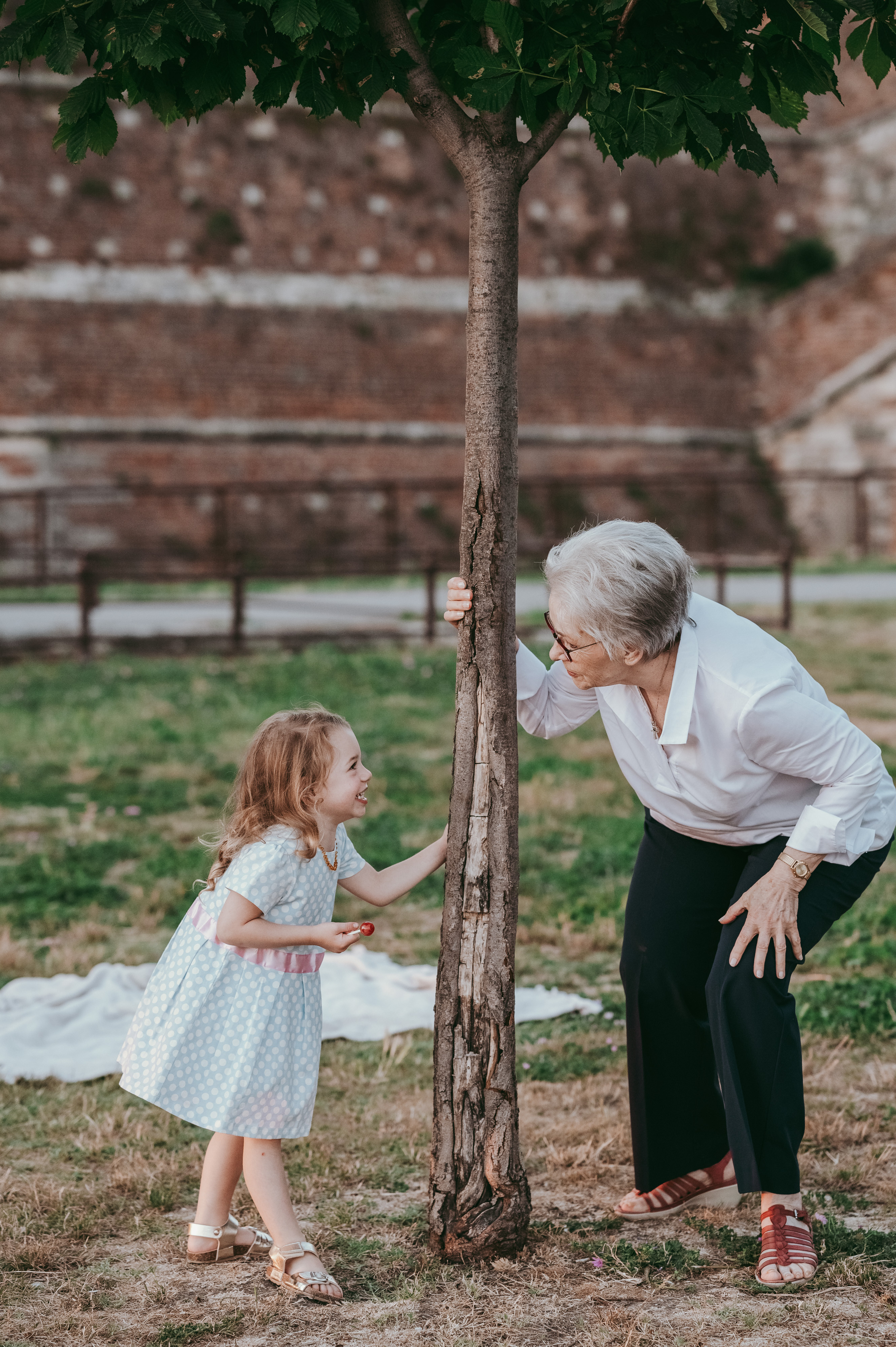 Andriana Vesna Fiona Zoe / porodicno fotografisanje. Deciji i porodicni fotograf u Beogradu Oksana Skendzic