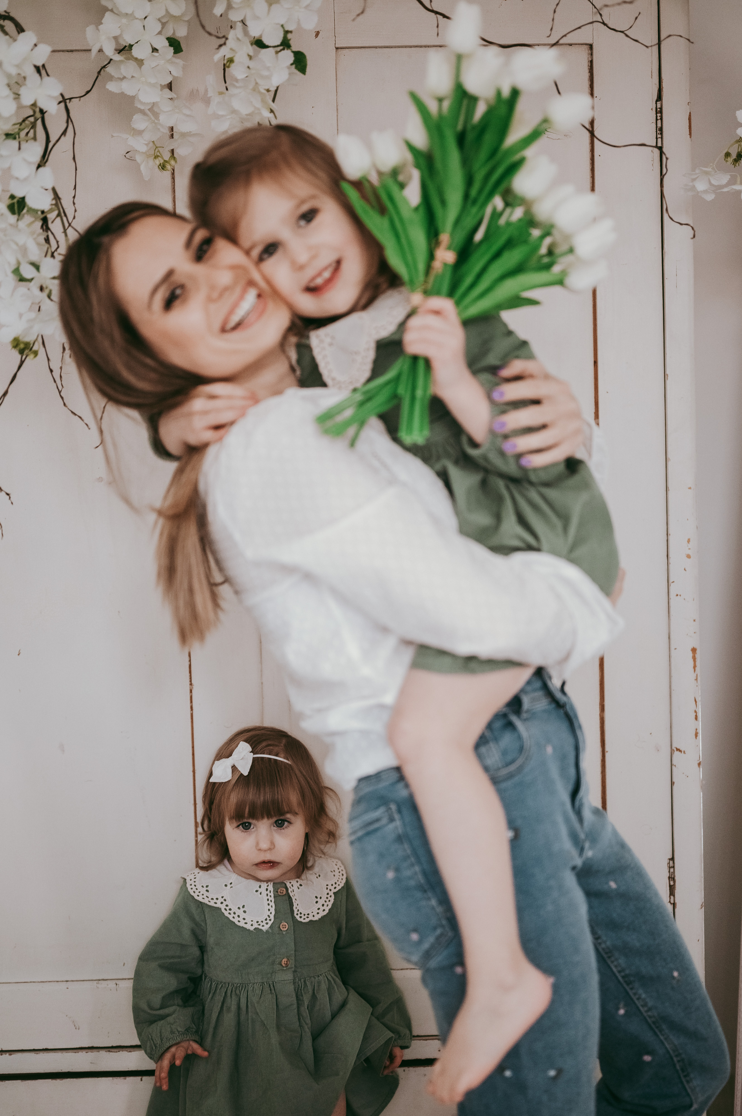 Sanja, Aleksa, Lena, Kruna / Mamino. Deciji i porodicni fotograf u Beogradu Oksana Skendzic