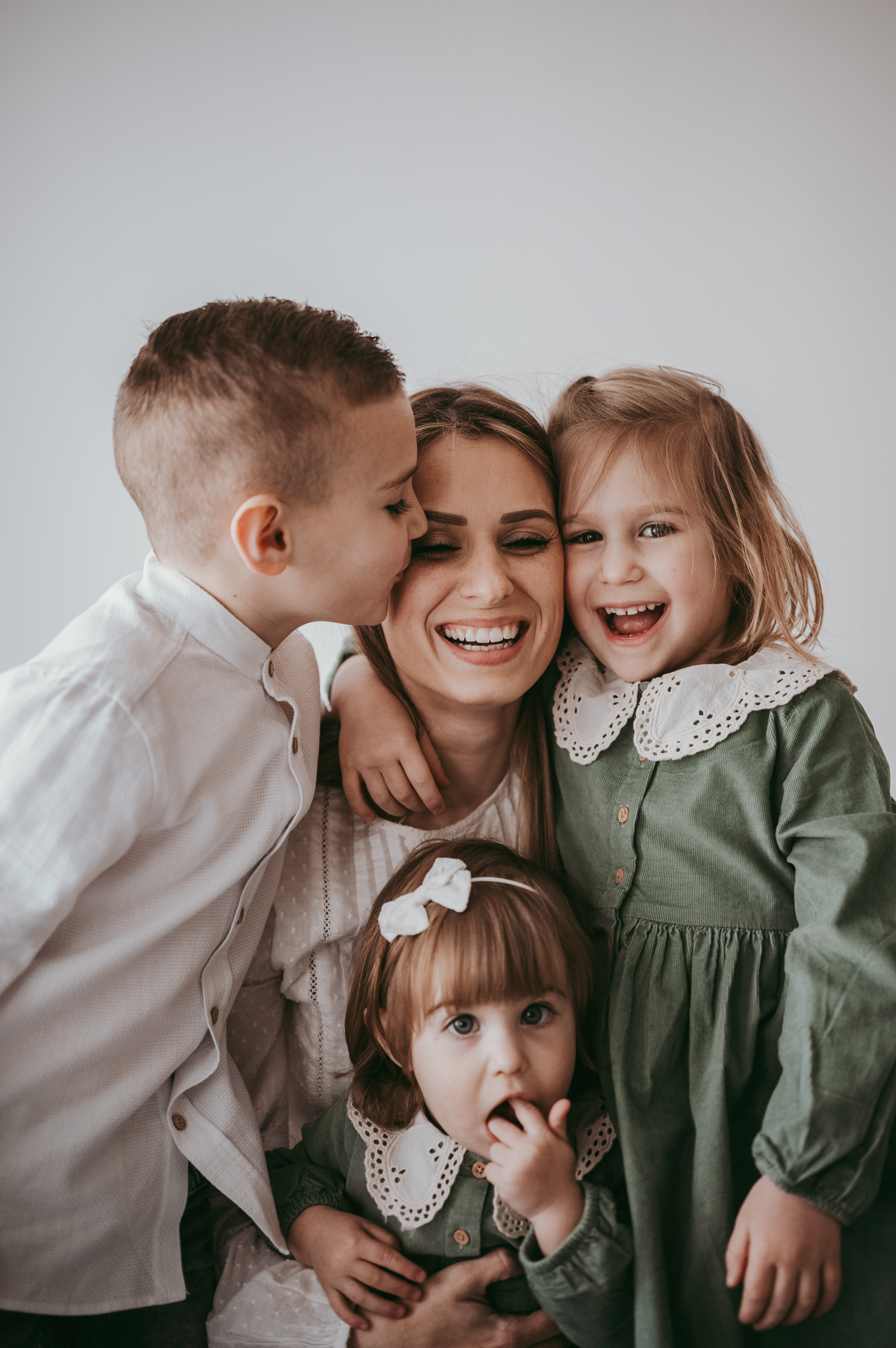 Maja i Drina / MAMINO. Deciji i porodicni fotograf u Beogradu Oksana Skendzic