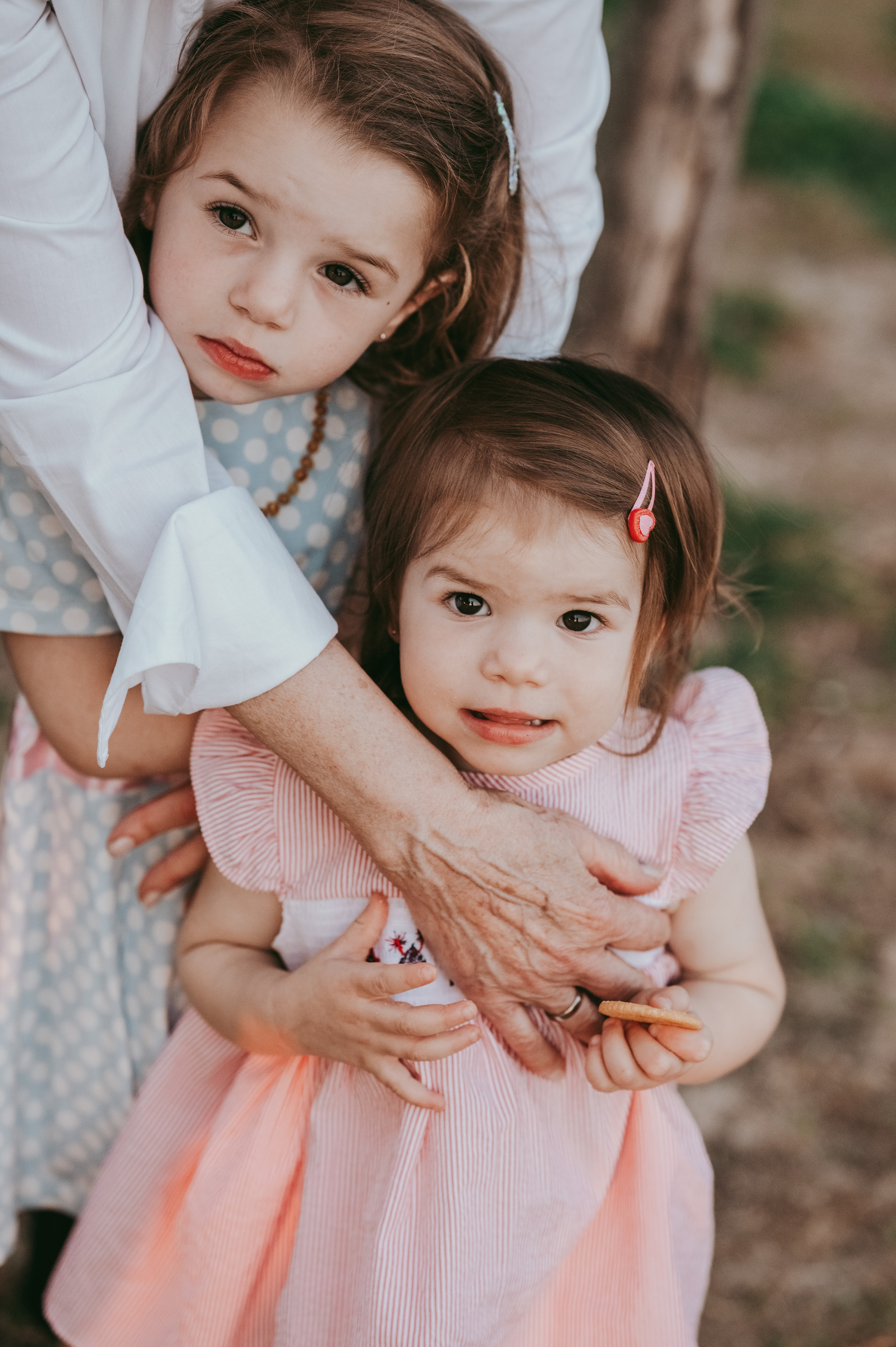 Andriana Vesna Fiona Zoe / porodicno fotografisanje. Deciji i porodicni fotograf u Beogradu Oksana Skendzic