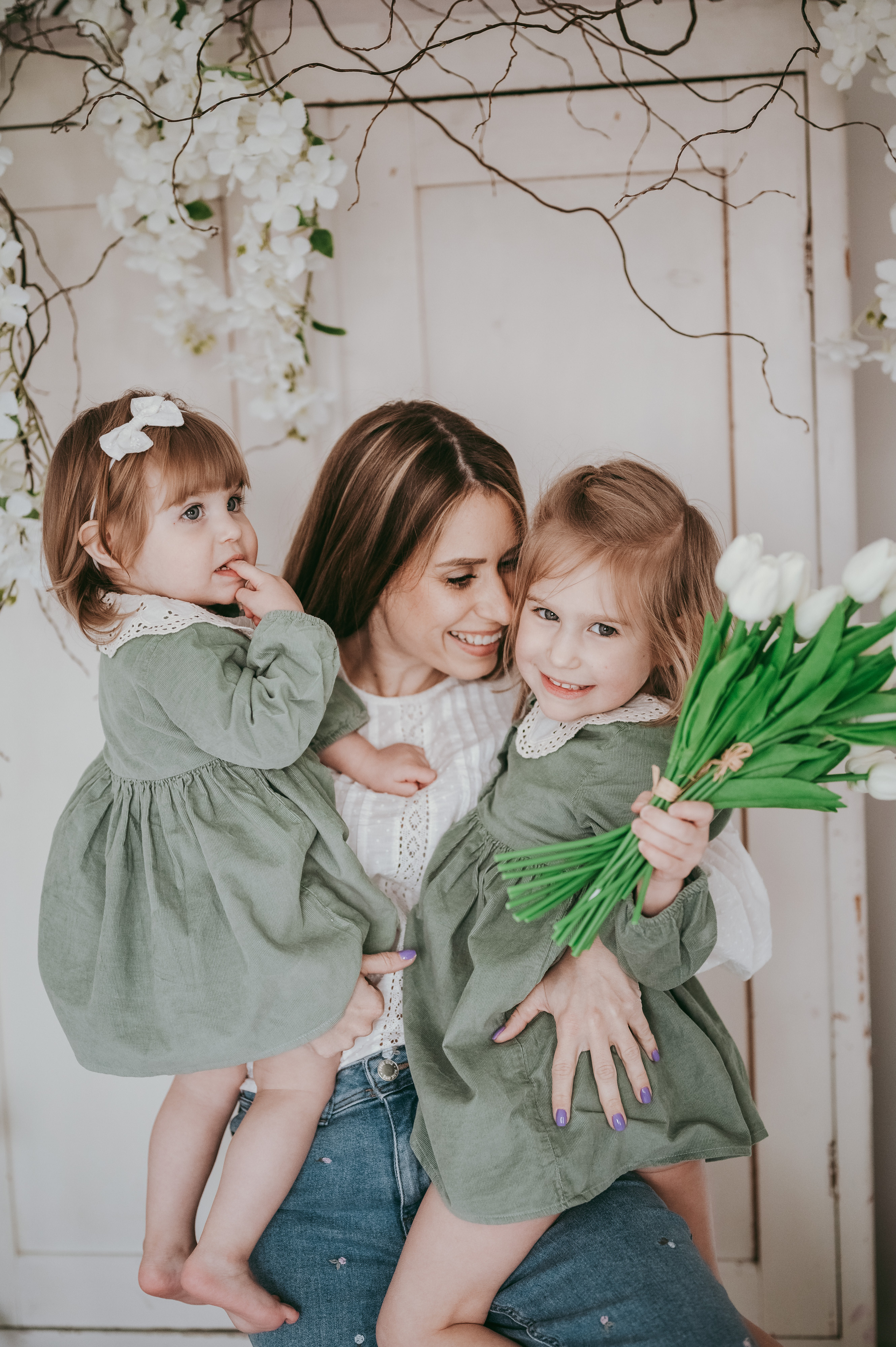 Sanja, Aleksa, Lena, Kruna / Mamino. Deciji i porodicni fotograf u Beogradu Oksana Skendzic