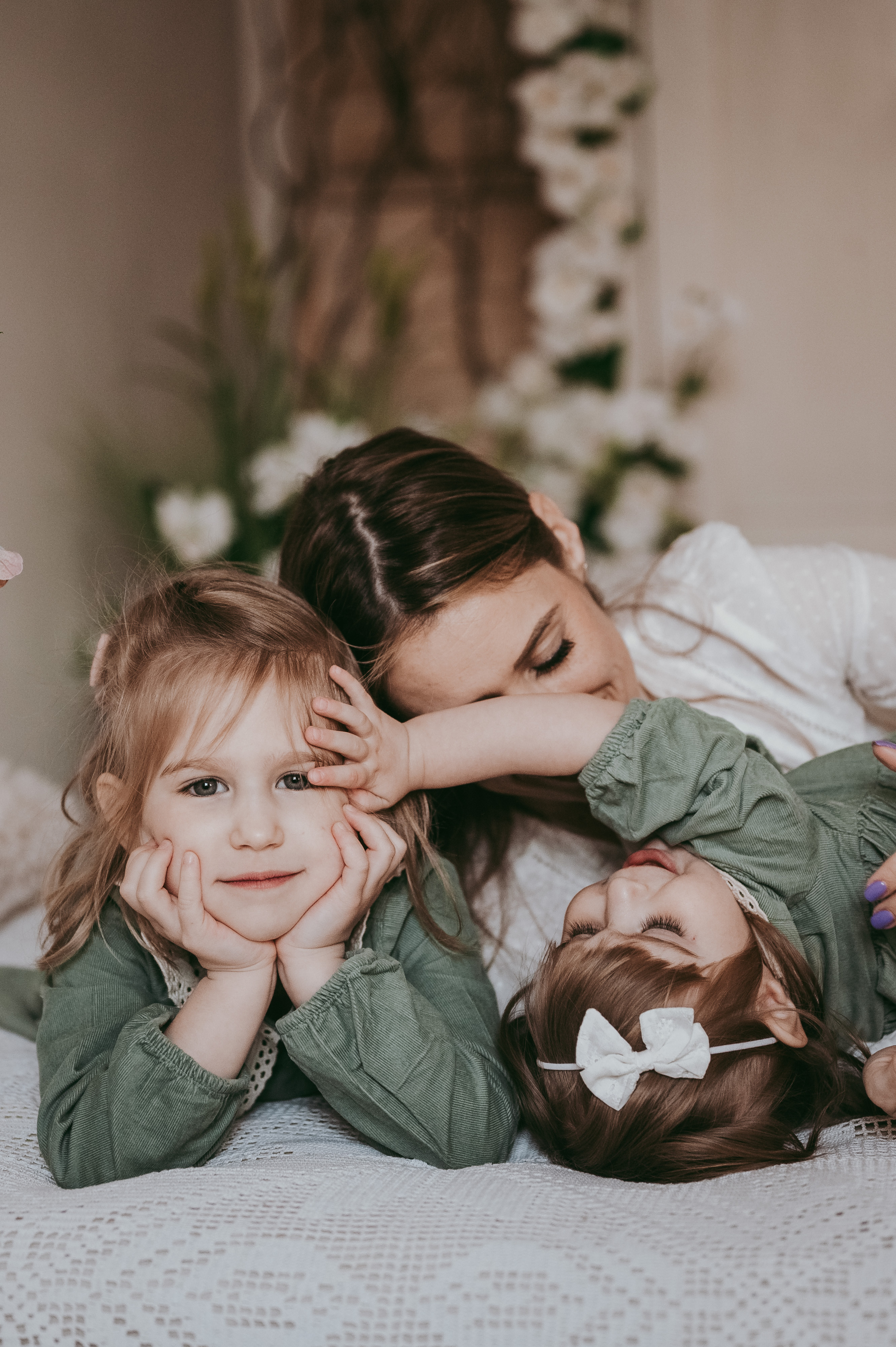 Sanja, Aleksa, Lena, Kruna / Mamino. Deciji i porodicni fotograf u Beogradu Oksana Skendzic