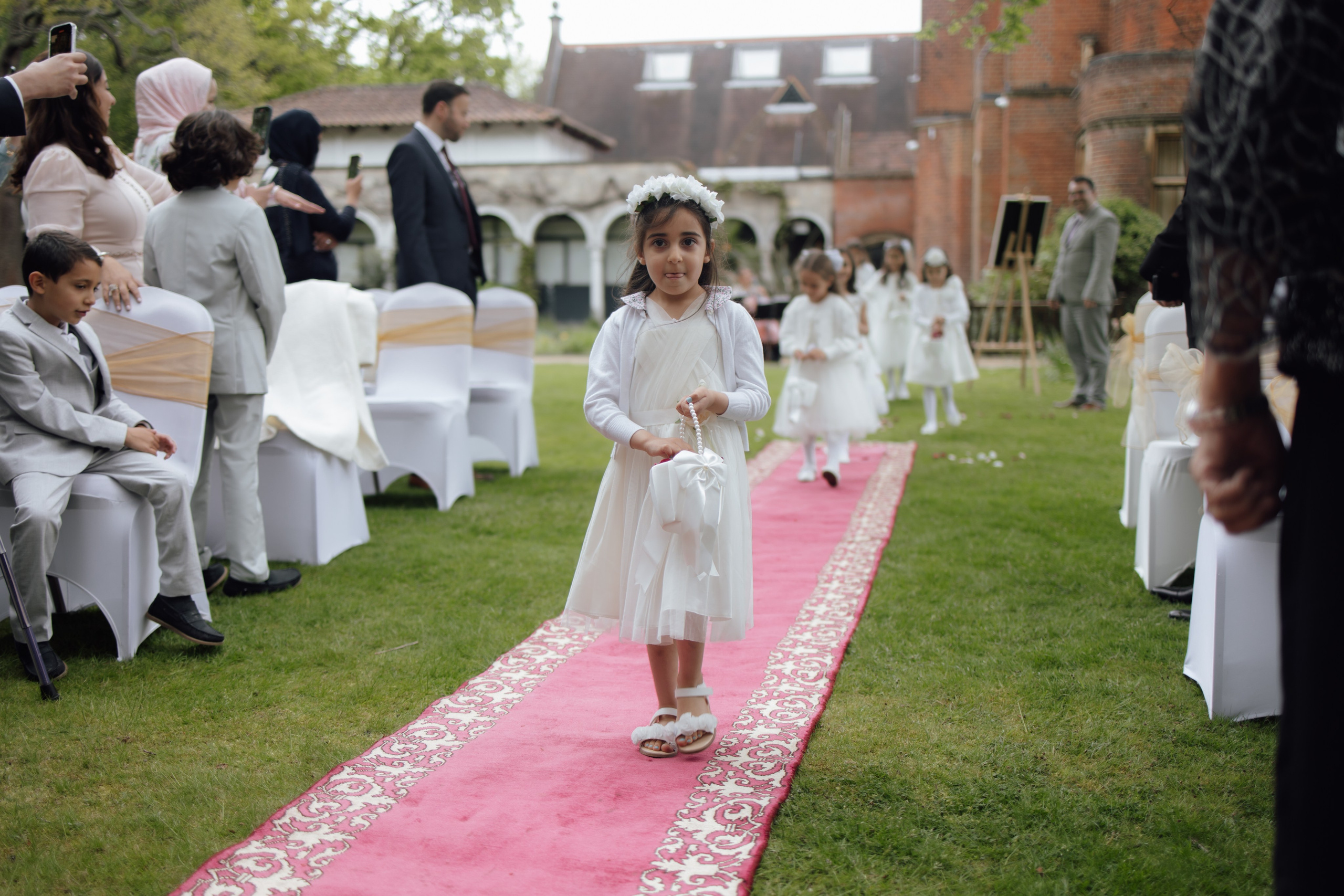 Elegant Wedding Photo Gallery. Timeless Wedding & Events Photography. Based in London, working across Europe