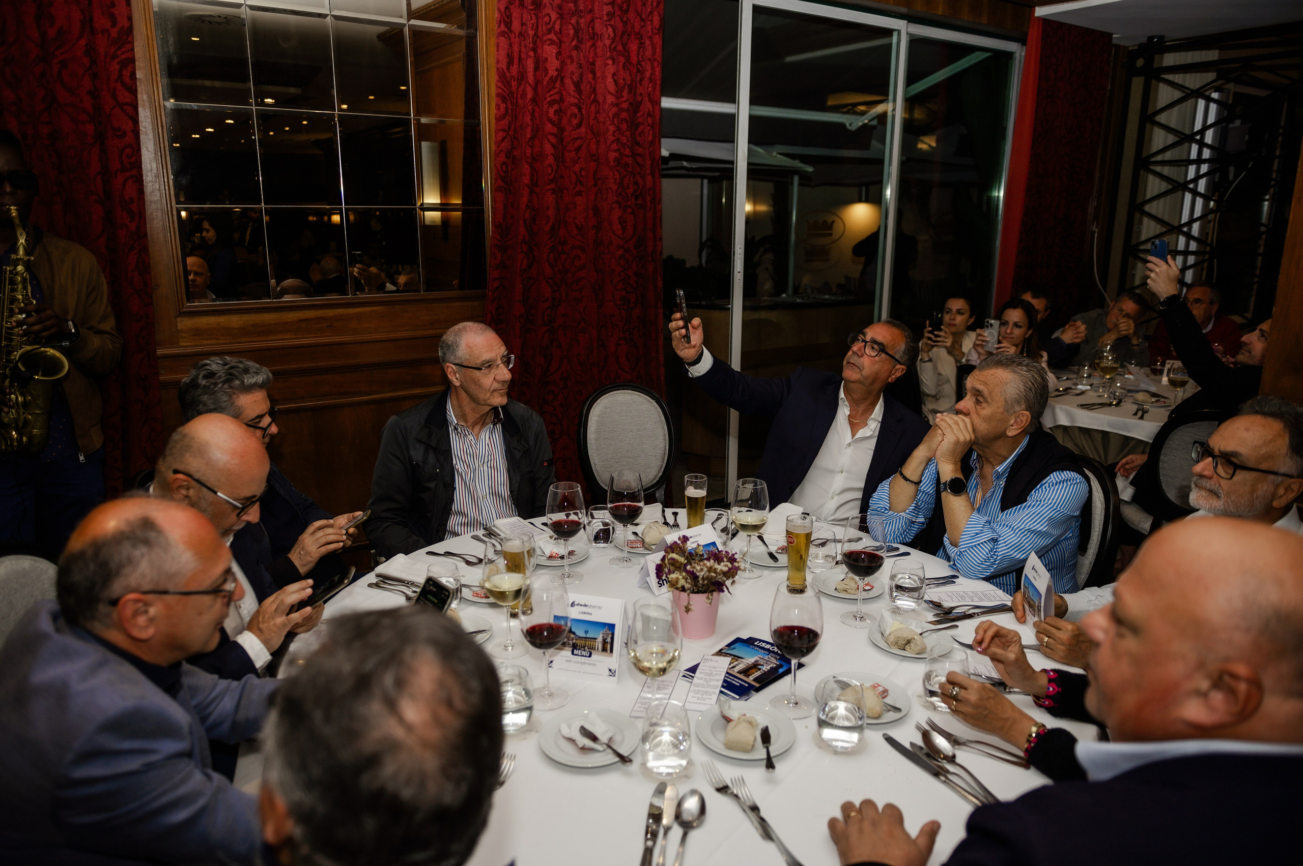 Corporate party at the restaurant — Pharma. Ваш фотограф в Лиссабоне — Анна Белова