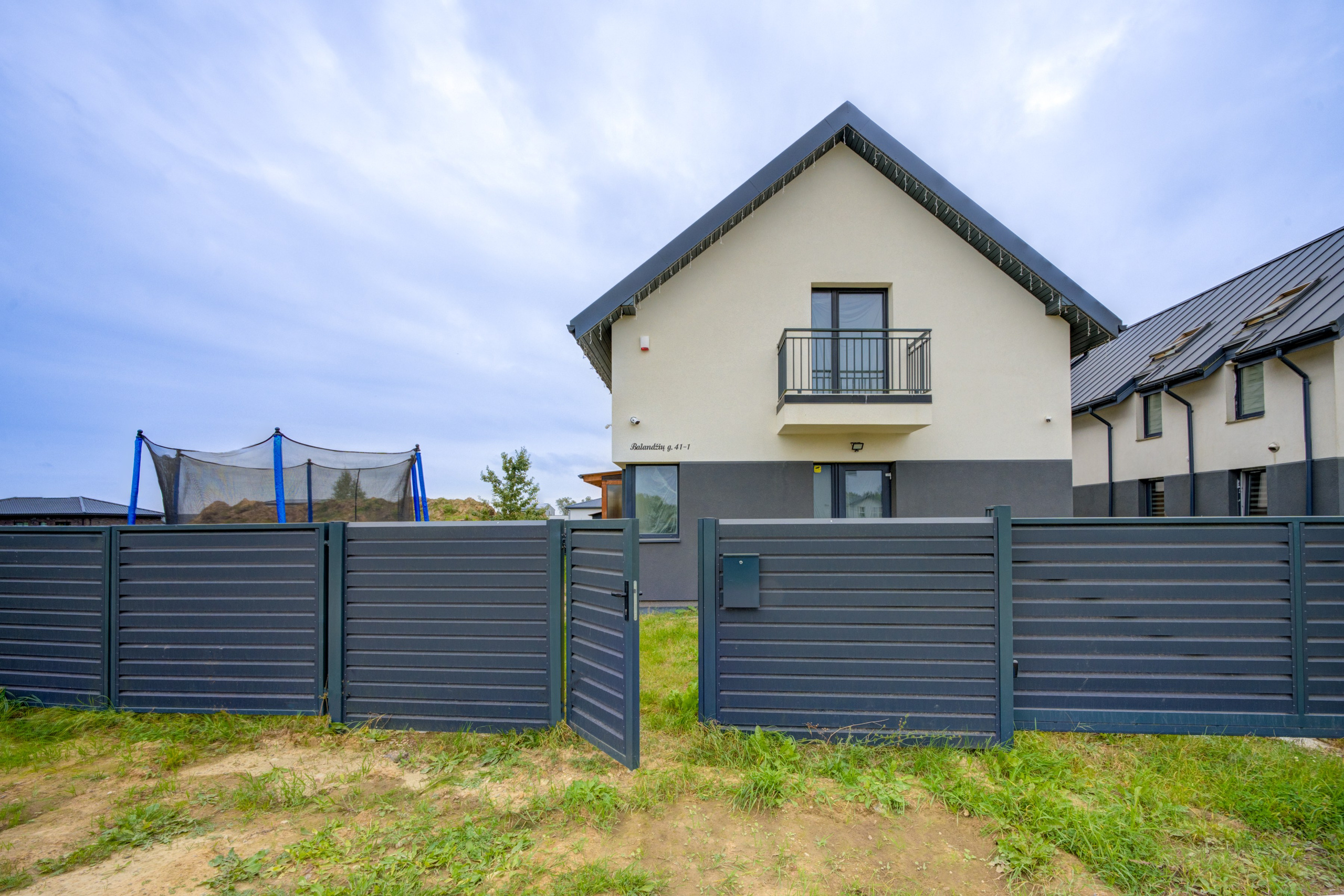 Namas Pilaitėje. Elina Sapiega fotografė Vilniuje