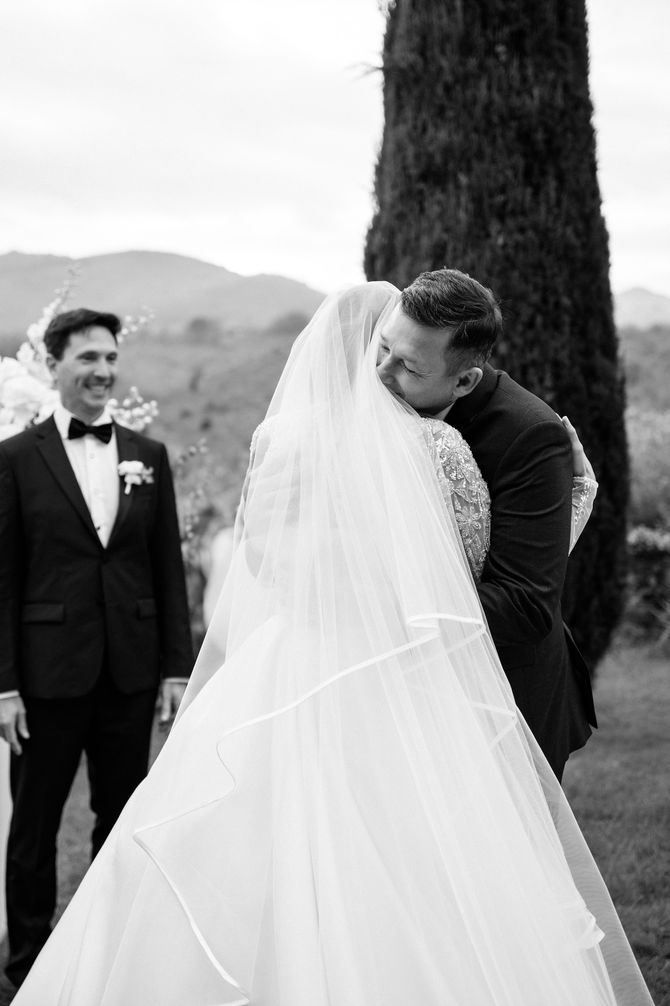 Destination wedding Photographer Italy Tuscany Rome Como Umbria. Wedding Photographer Rome Tuscany Como Sicily Puglia Amalfy Italy- Oksana Savenchuk