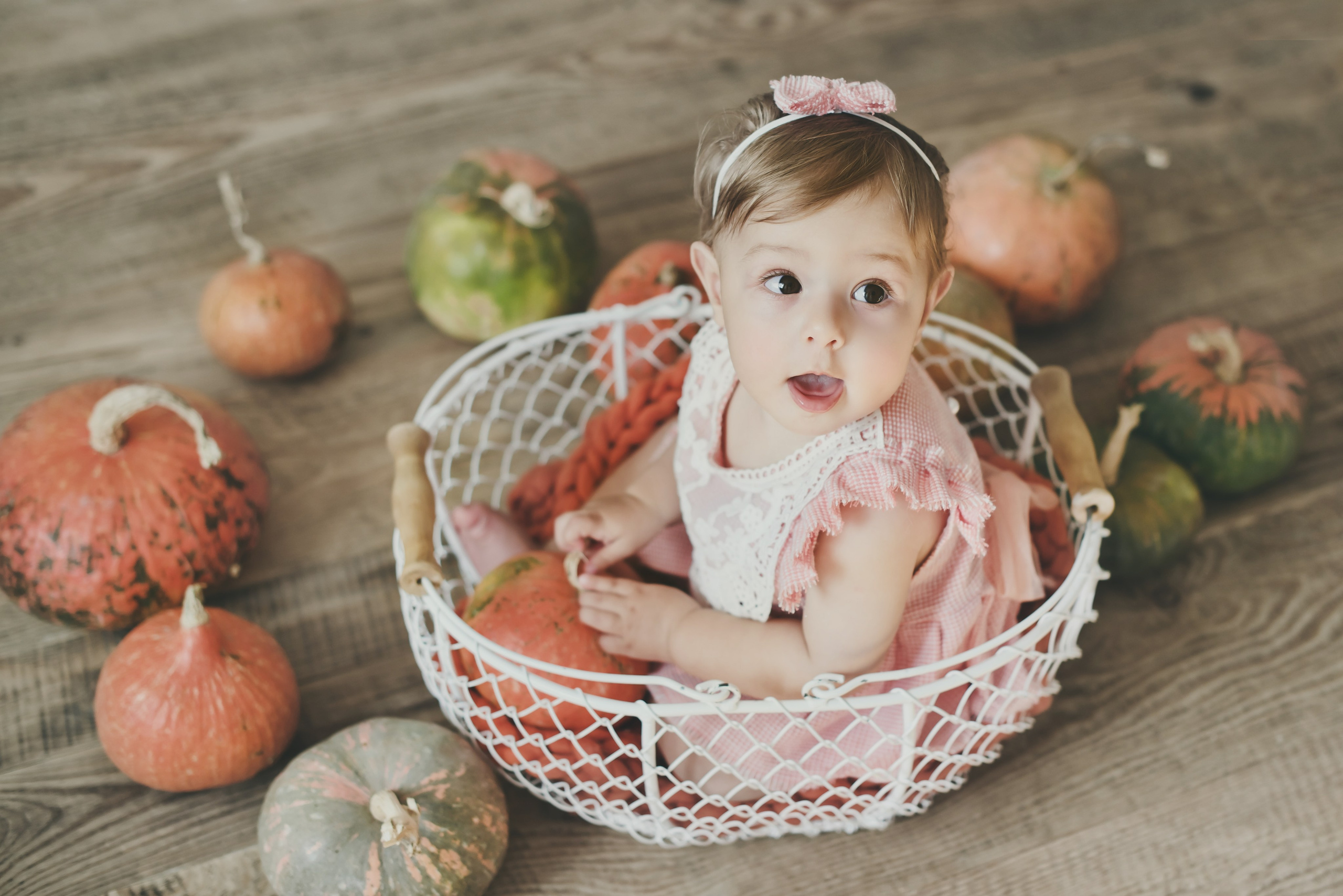 Bebés de 3 a 11 meses. Https://newbornphoto.wfolio.pro/me