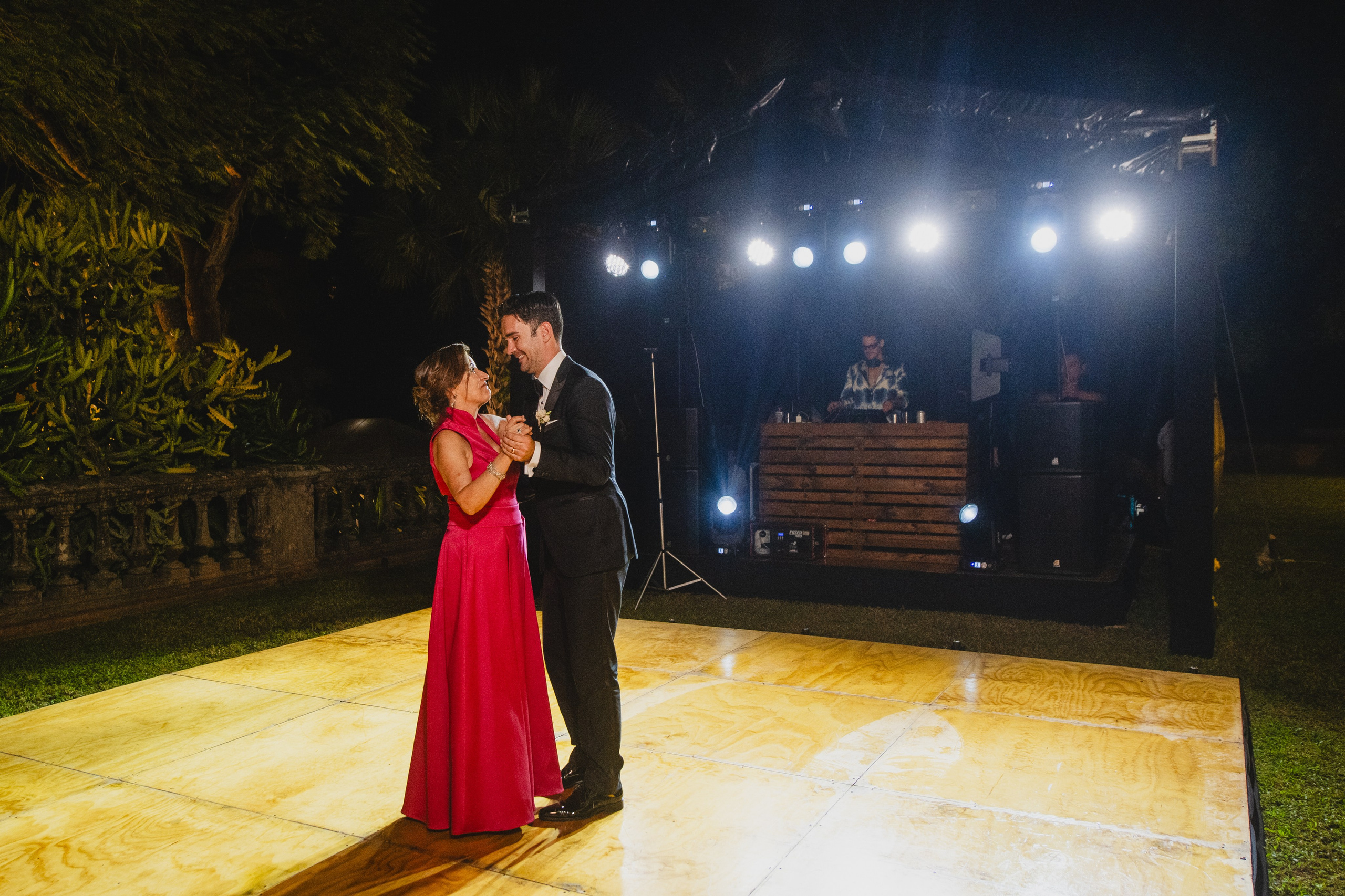 Sasha & Mike. Antonio Soberano Photography