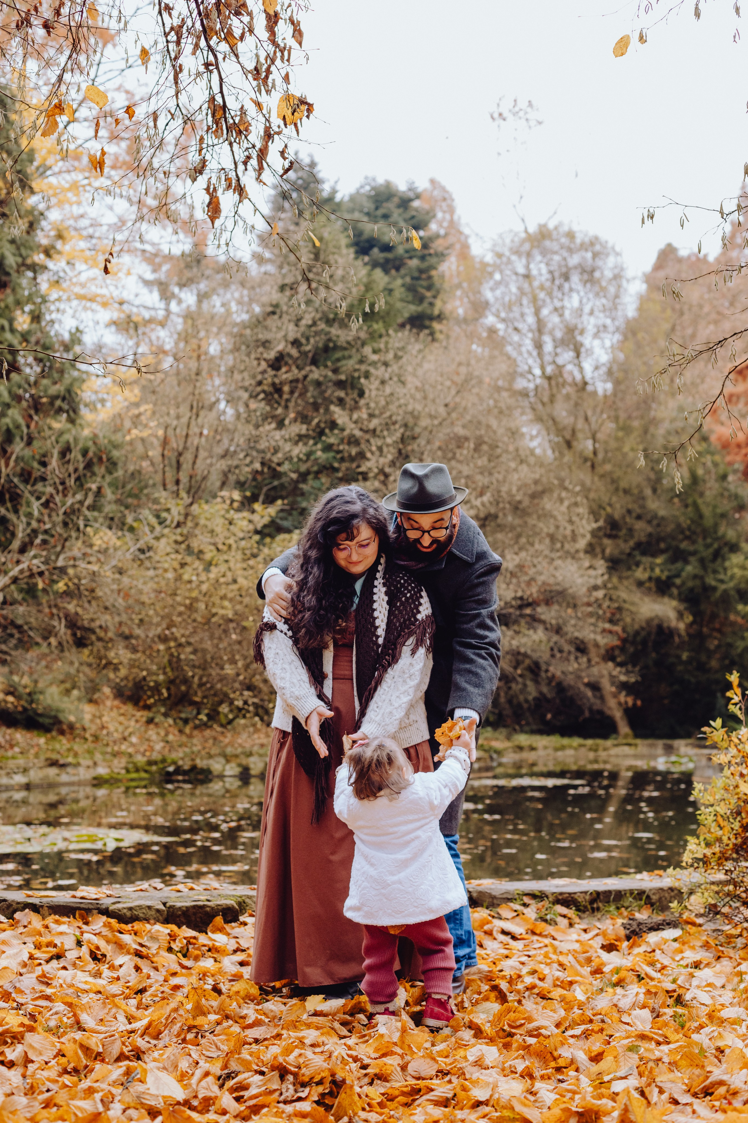 Alex & Lavinia. Wedding & couple photographer from Romania Rut Vetan