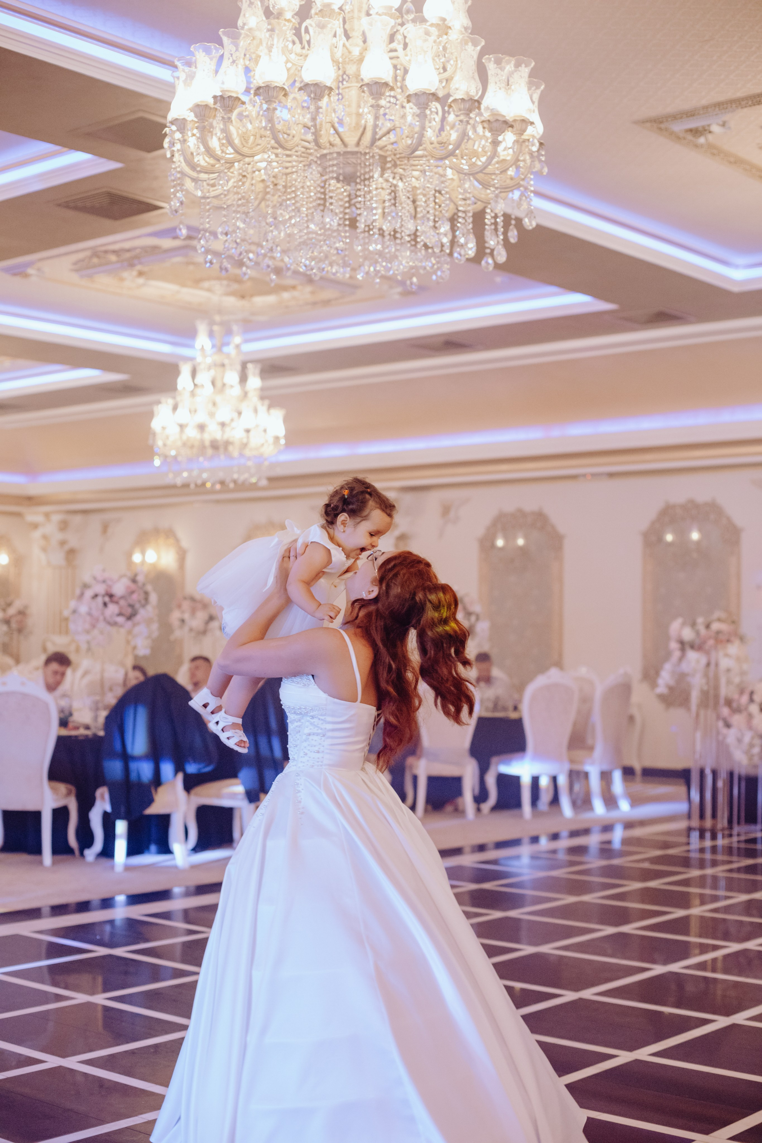 Paul & Maria. Wedding & couple photographer from Romania Rut Vetan