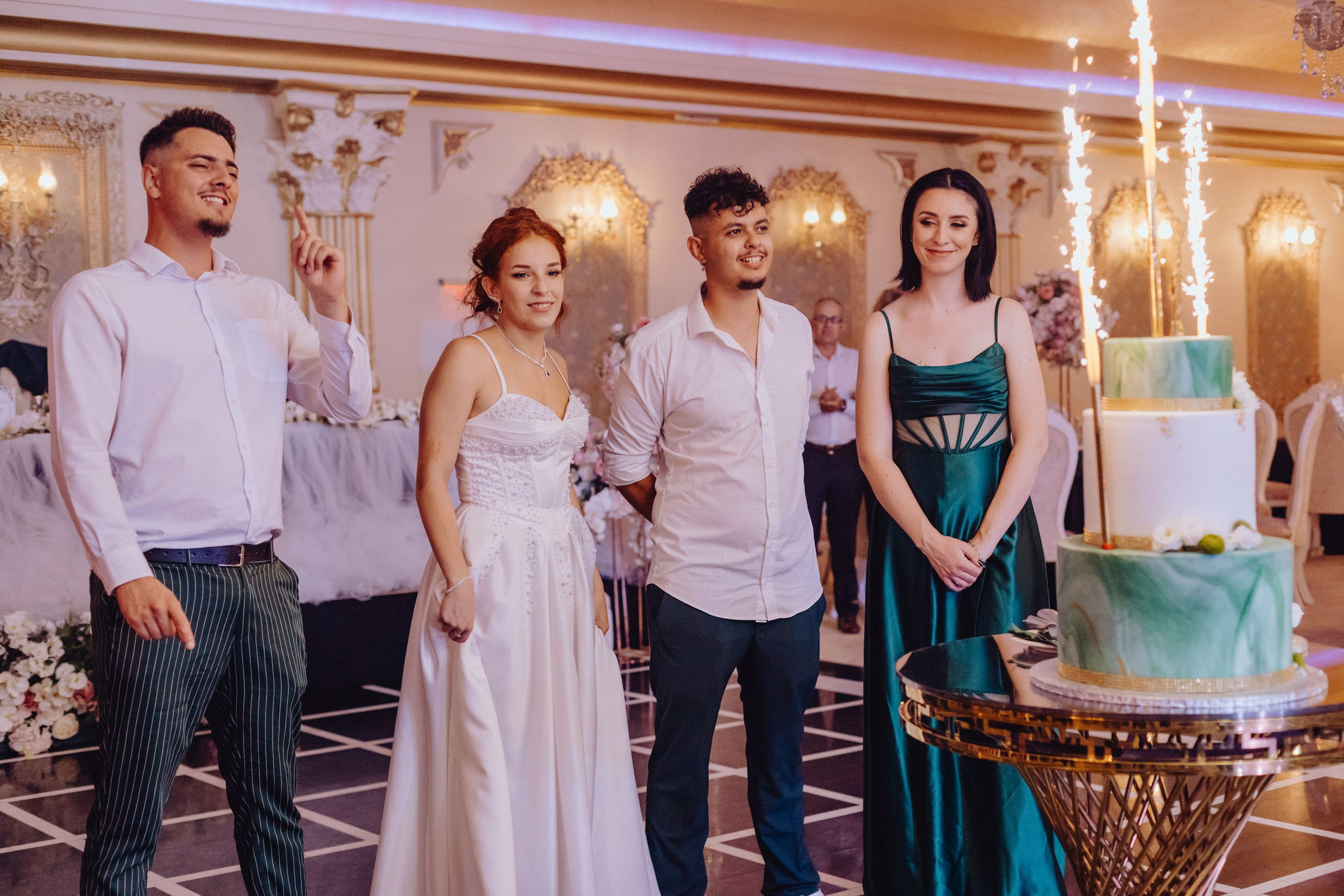 Paul & Maria. Wedding & couple photographer from Romania Rut Vetan