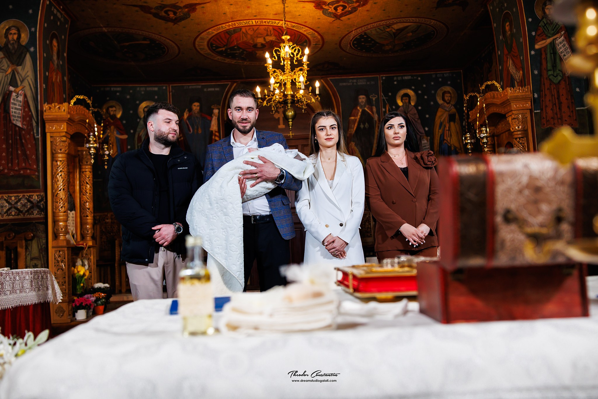 Botez. Dream Studio Galați – ședințe foto profesionale pentru familie, portrete și evenimente