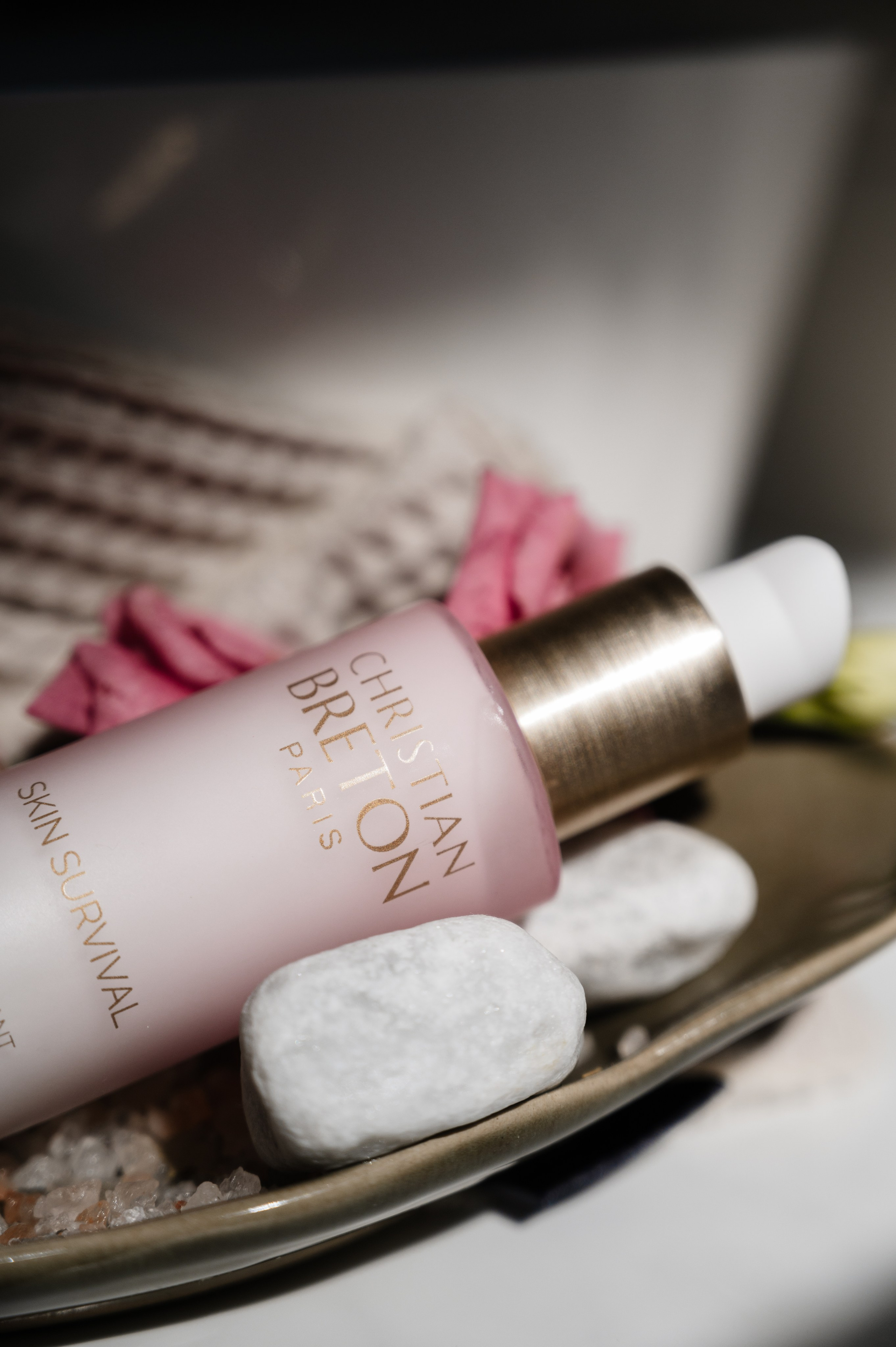 Skin&Care beauty shop. ANNA-MARIA PHOTO CONTENT CREATOR — фотограф, эстет, художник и визуальный эксперт в Instagram, работающий в Праге