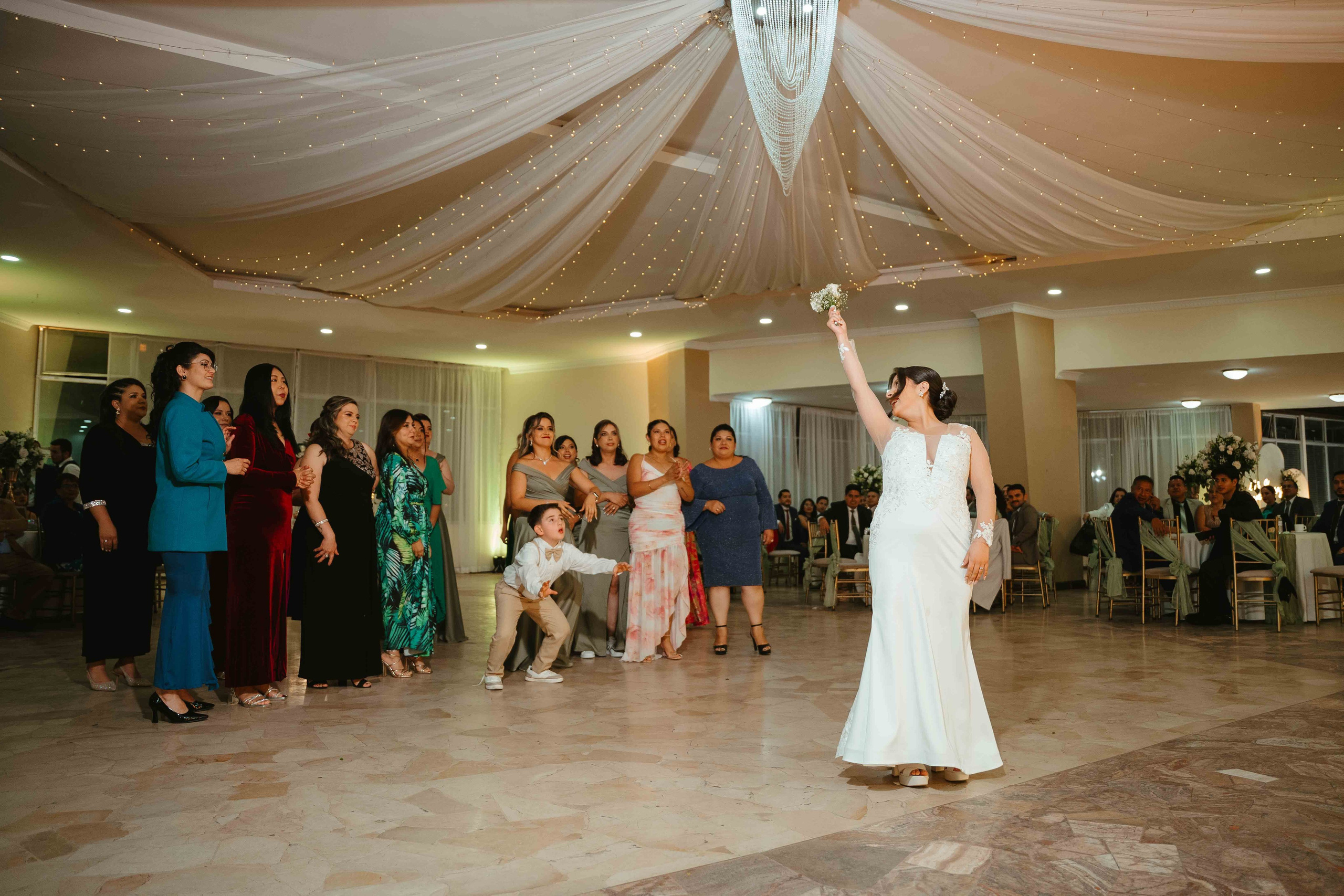 Boda de Kelvin y Yari en Loja | Fotografía y Filmación por Piero Alvarez. Fotógrafo de bodas en Loja Ecuador | Piero Alvarez PH