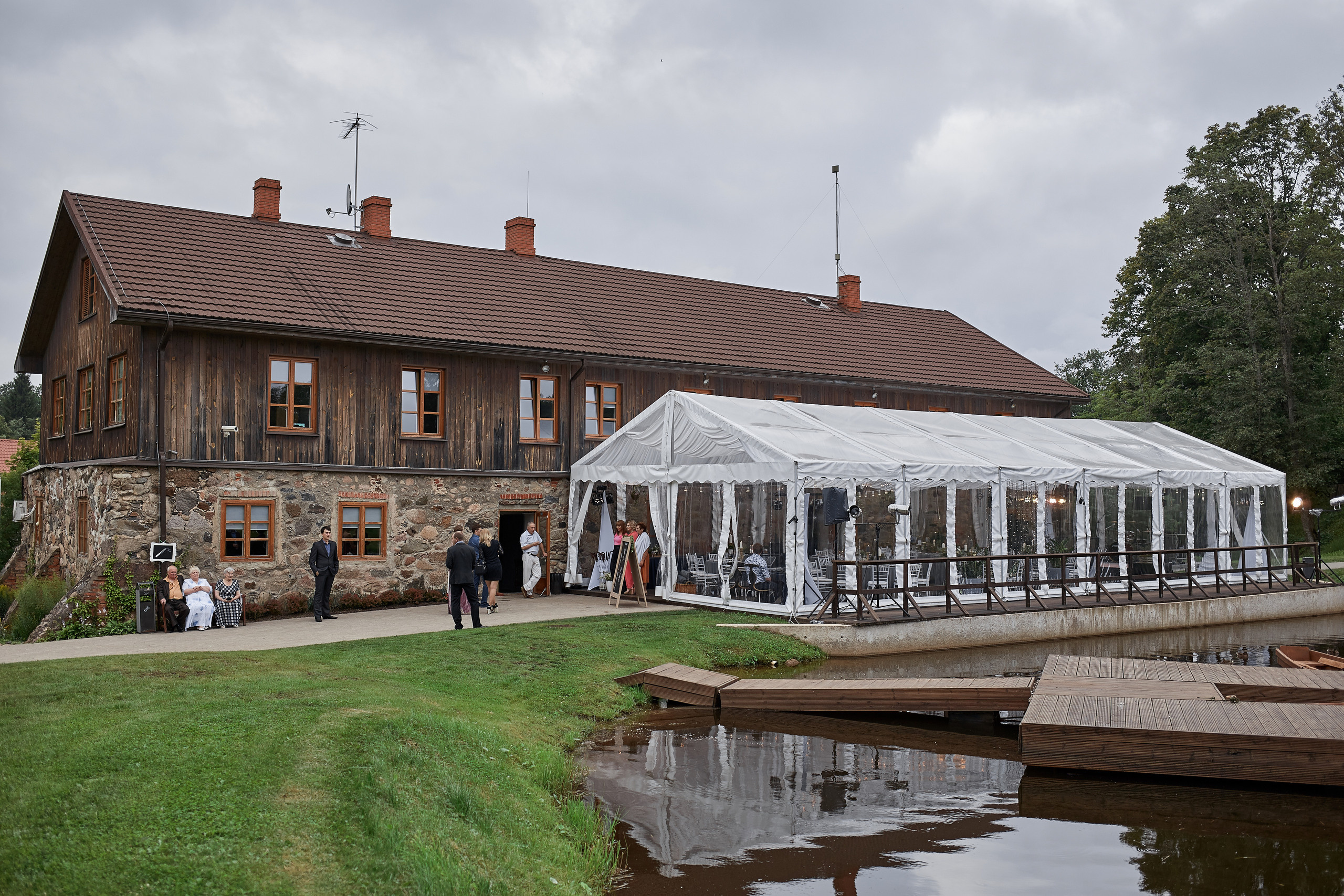 Elina & Semjons. Reklāmas un portretu fotografēšanas pakalpojumi