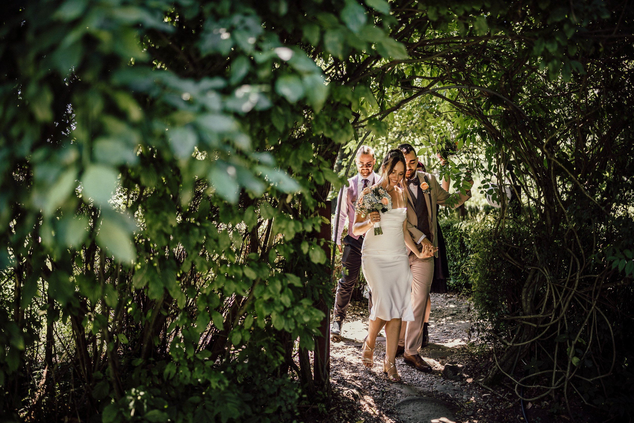 Nunta în aer liber RustiQ Garden - Fotograf Nuntă. Horatiu Fat: Fotograf si Videograf Profesionist Nunta Cluj-Napoca