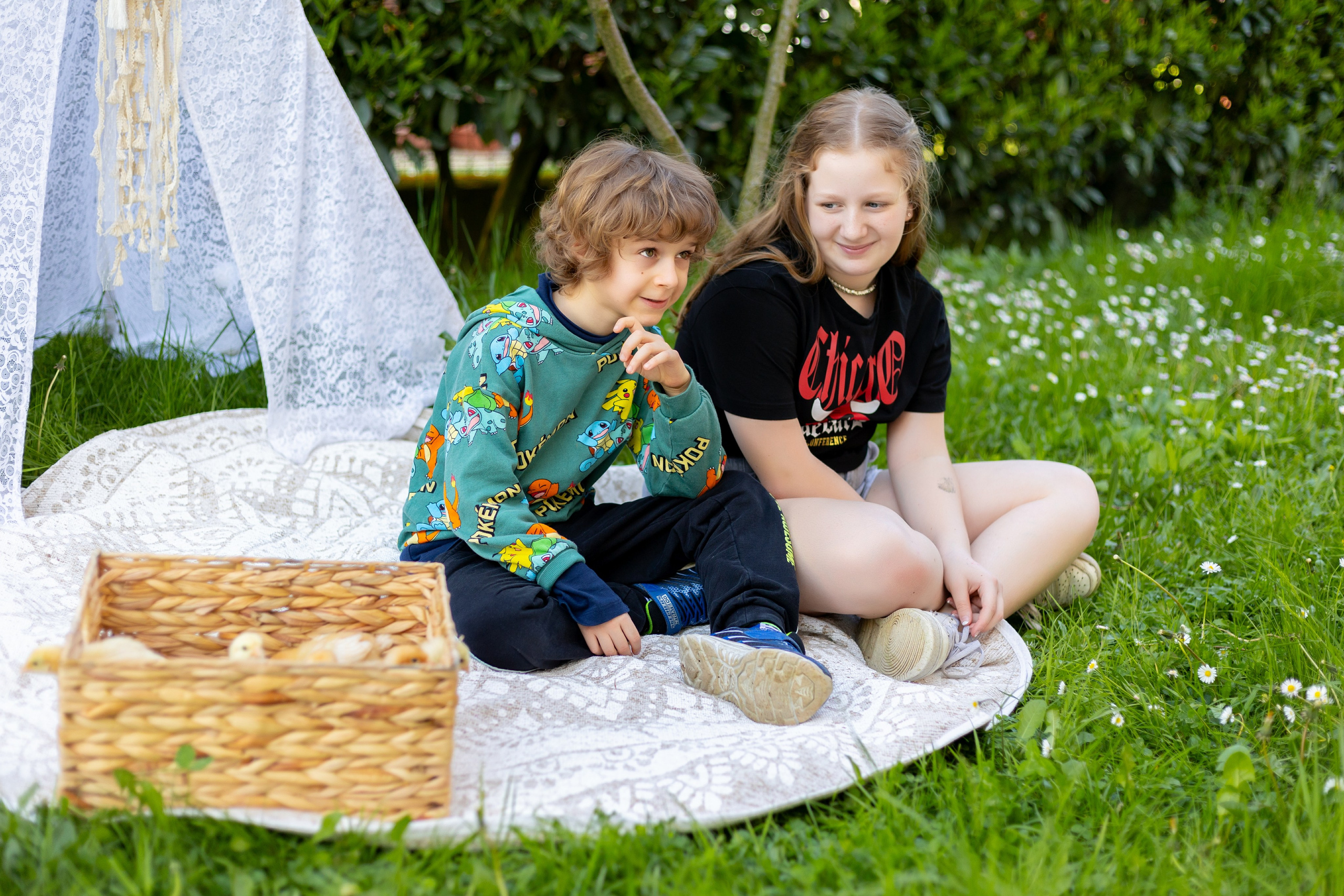 Tommaso + i pulcini). Luci e Capricci Photography