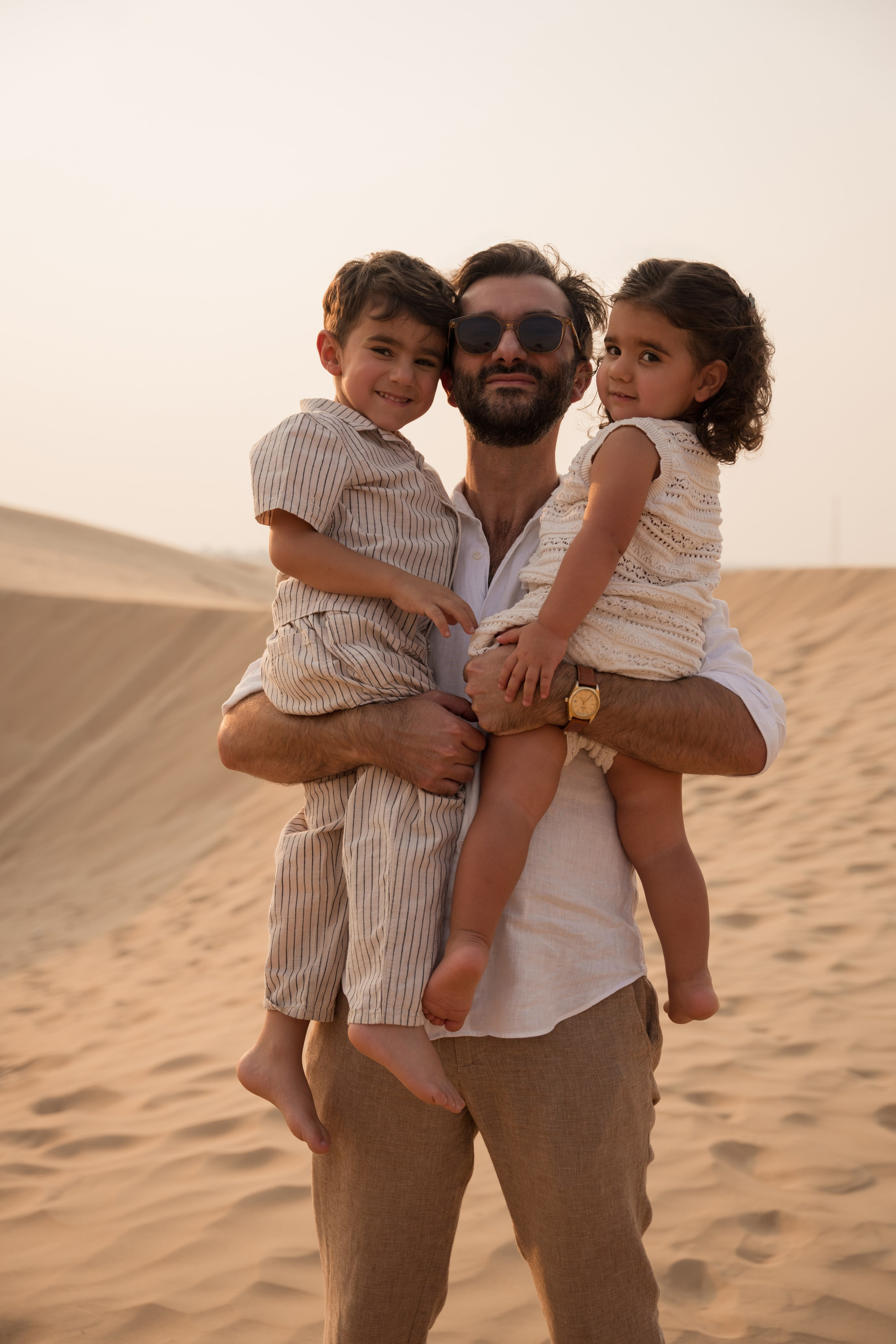 Sun, sand & family. Angela Iakovleva — Family Photographer in Dubai
