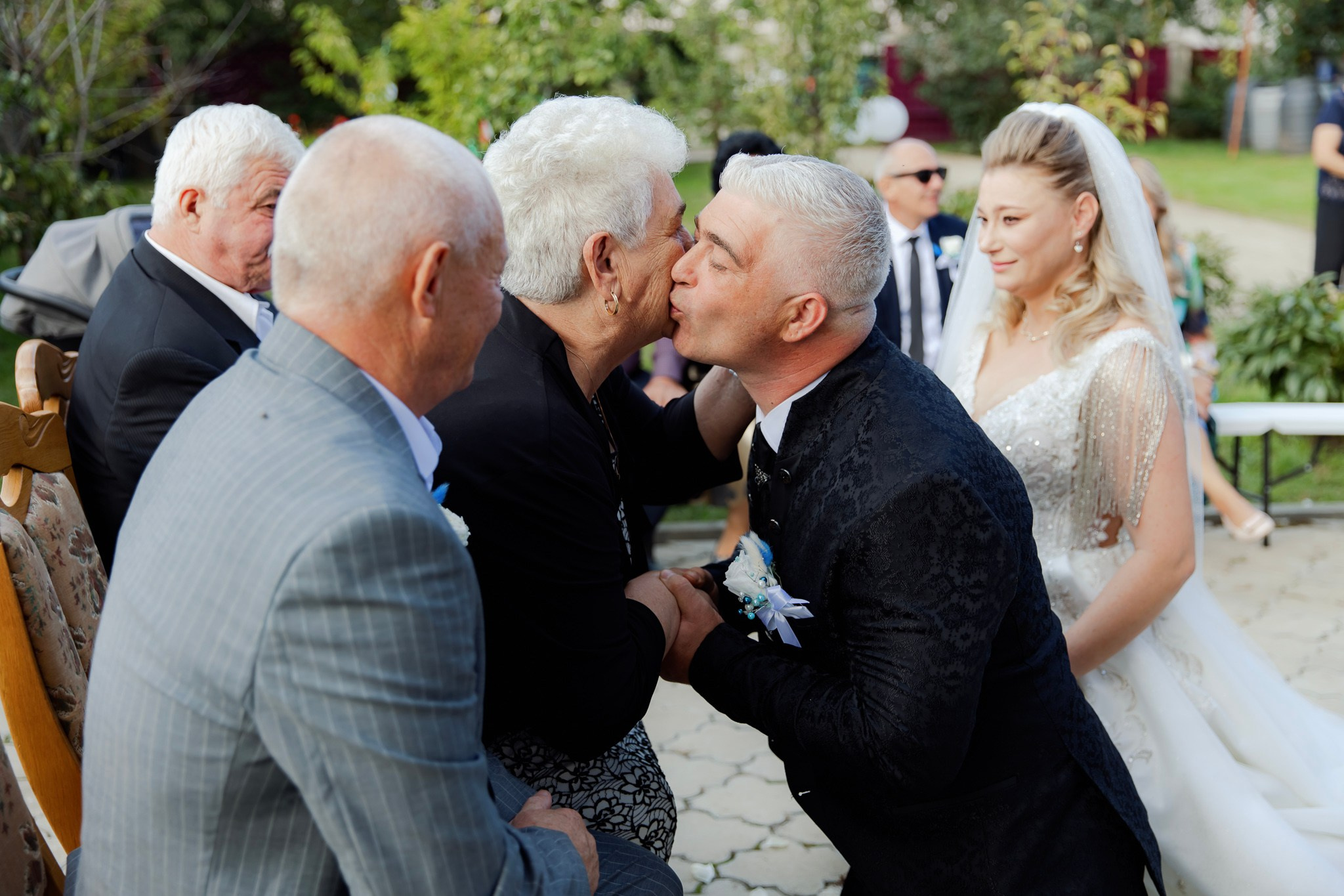 Mihai & Oana. Servicii foto-video profesionale, pentru momente de neuitat