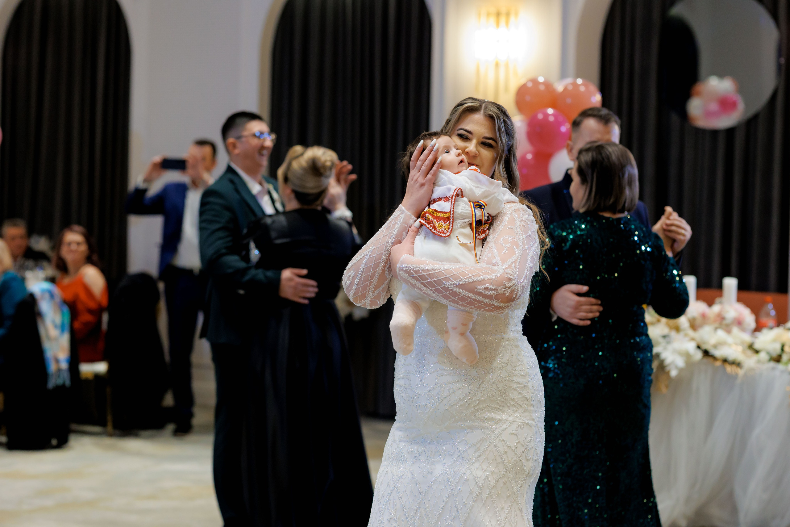 Povestea voastră, regizată de noi |Cristi Turculet Videograf Nuntă Suceava | wedding highlight. Servicii foto-video profesionale, pentru momente de neuitat