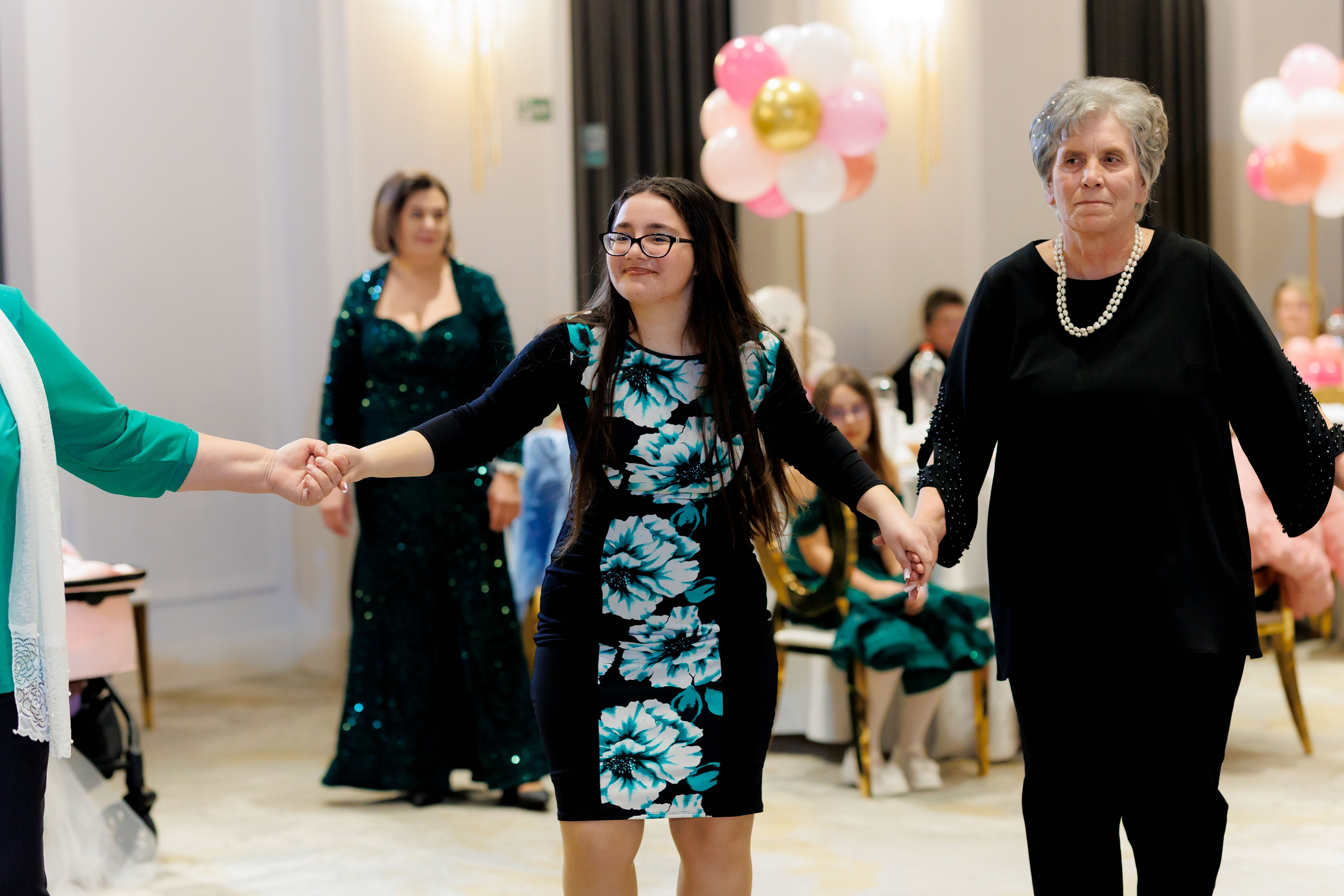 Povestea voastră, regizată de noi |Cristi Turculet Videograf Nuntă Suceava | wedding highlight. Servicii foto-video profesionale, pentru momente de neuitat