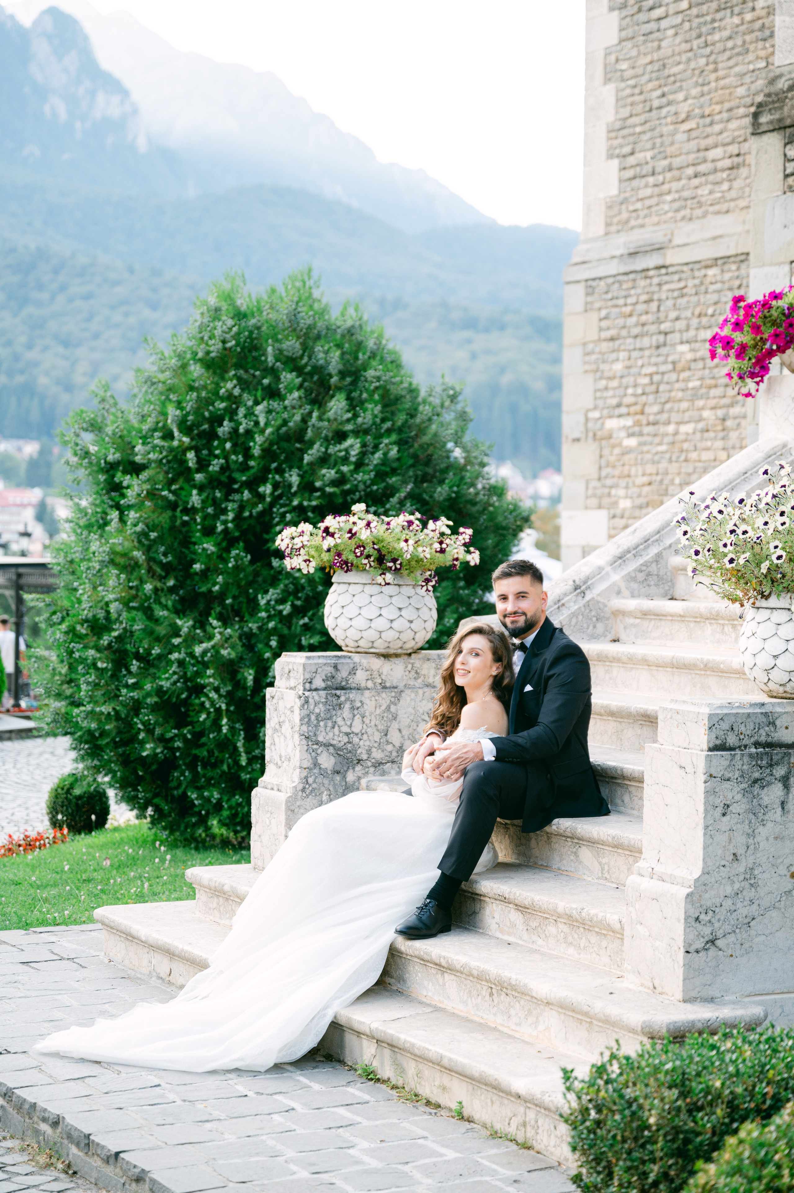 Sedinta foto trash the dress la castelul Cantacuzino