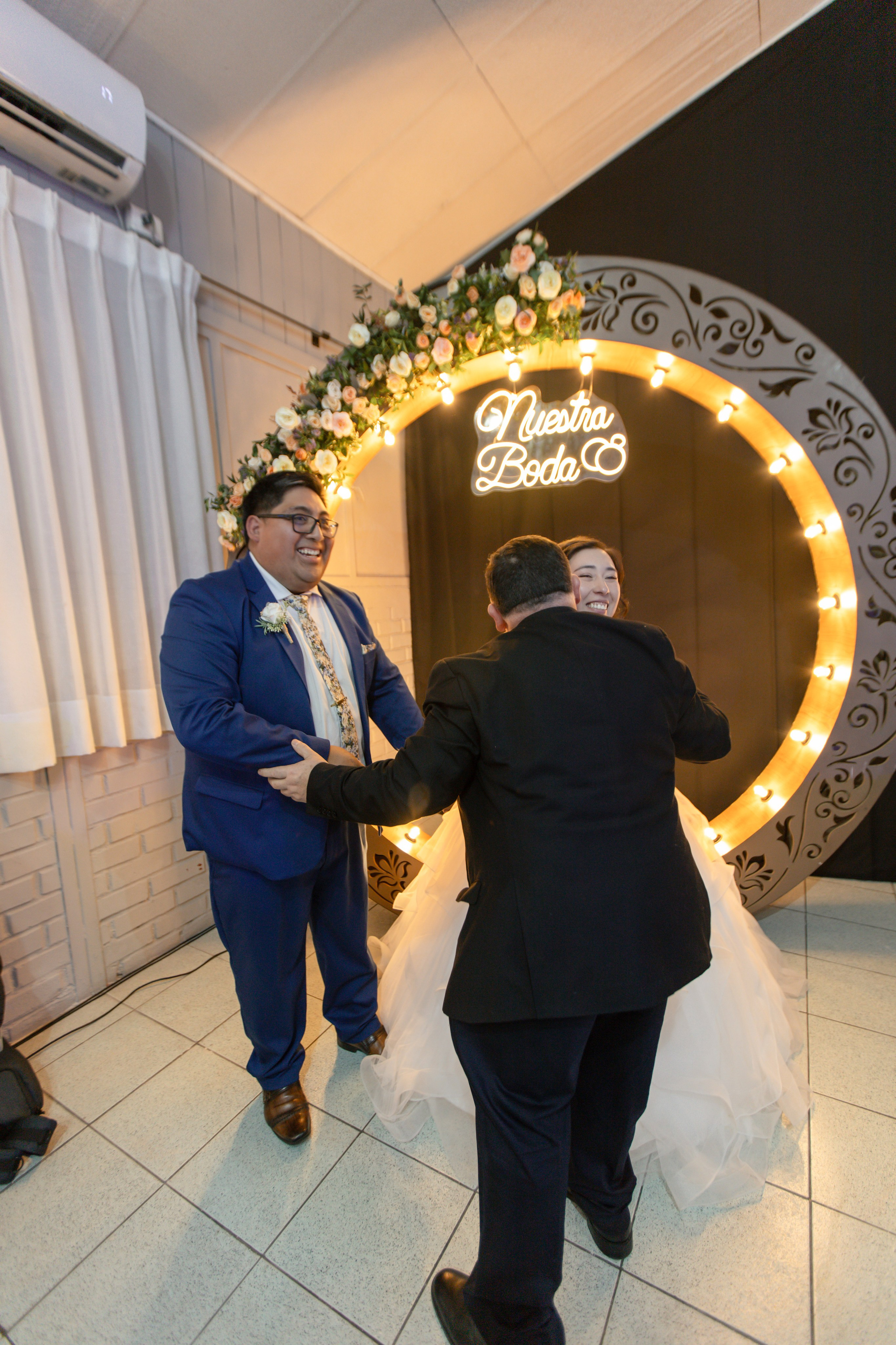 Johana y Edgar. Dinka & Emilio - El arte de preservar lo que no se repite