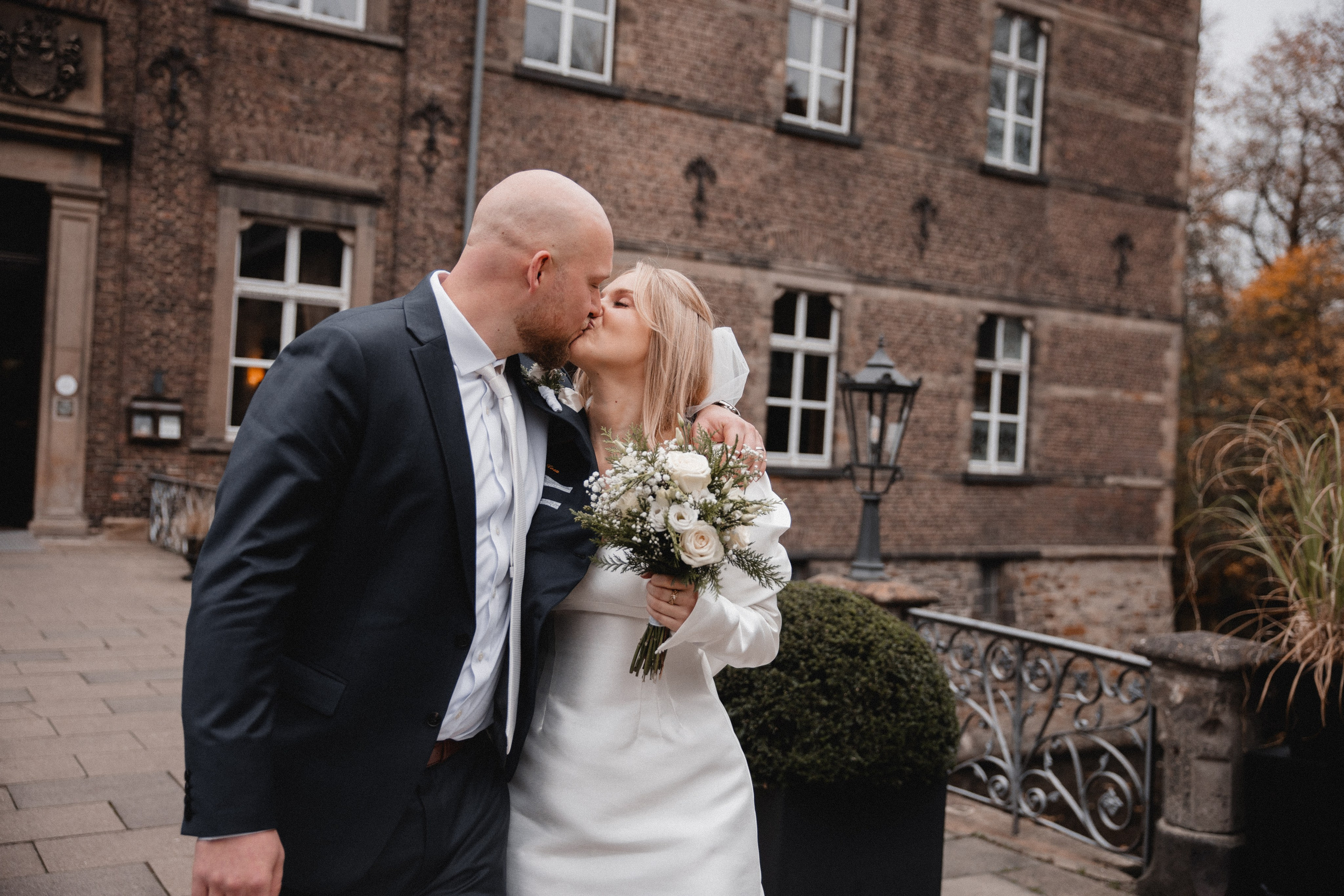 Louisa & Niklas | Schlosshotel Hugenpoet. Photographer in Bochum Dolia Halyna