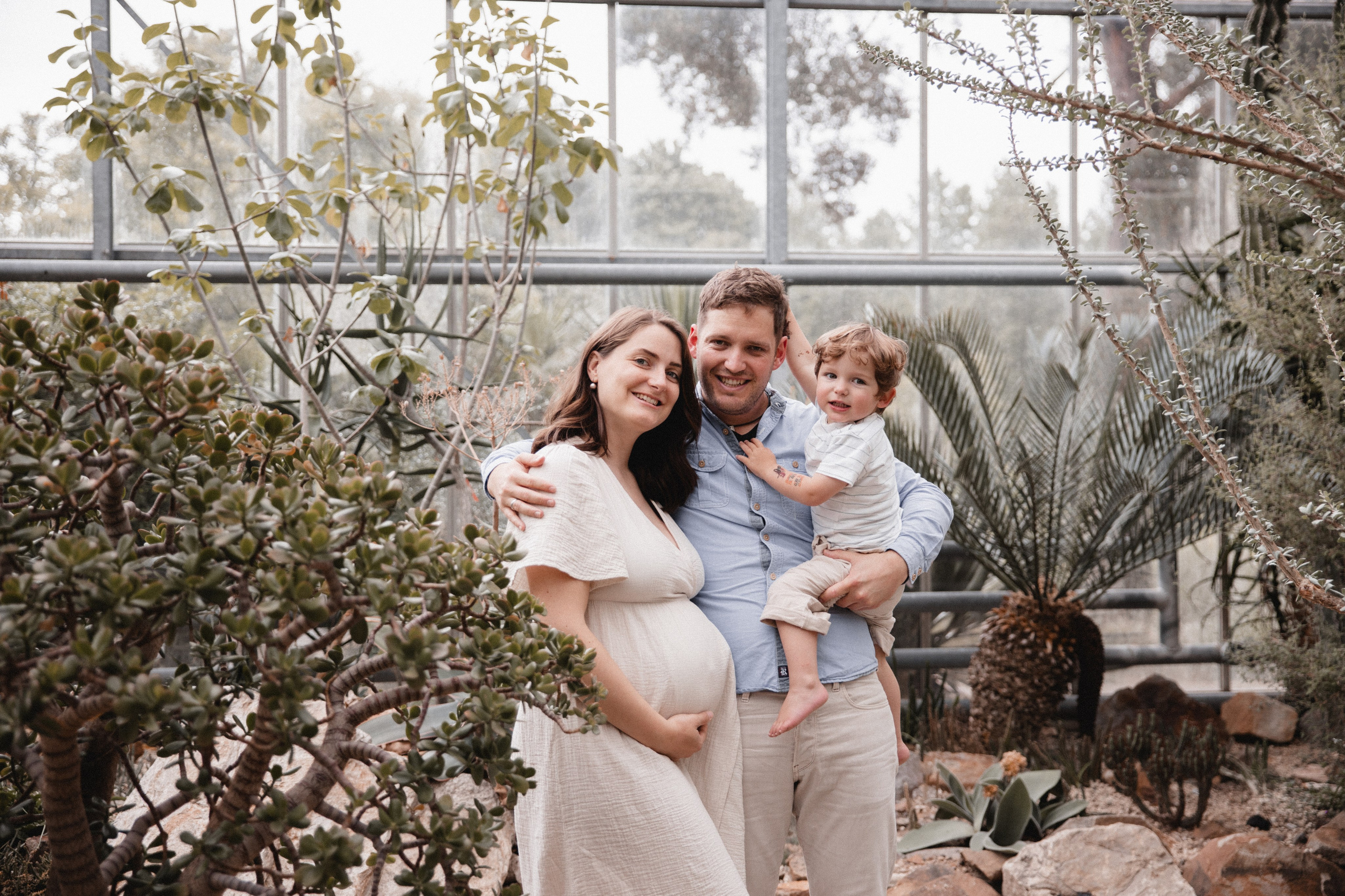 Babybauch Shooting im Botanischen Garten Bochum | Reiche Fotografie. Hochzeitsfotografin Bochum | Halyna Reiche Fotografie NRW