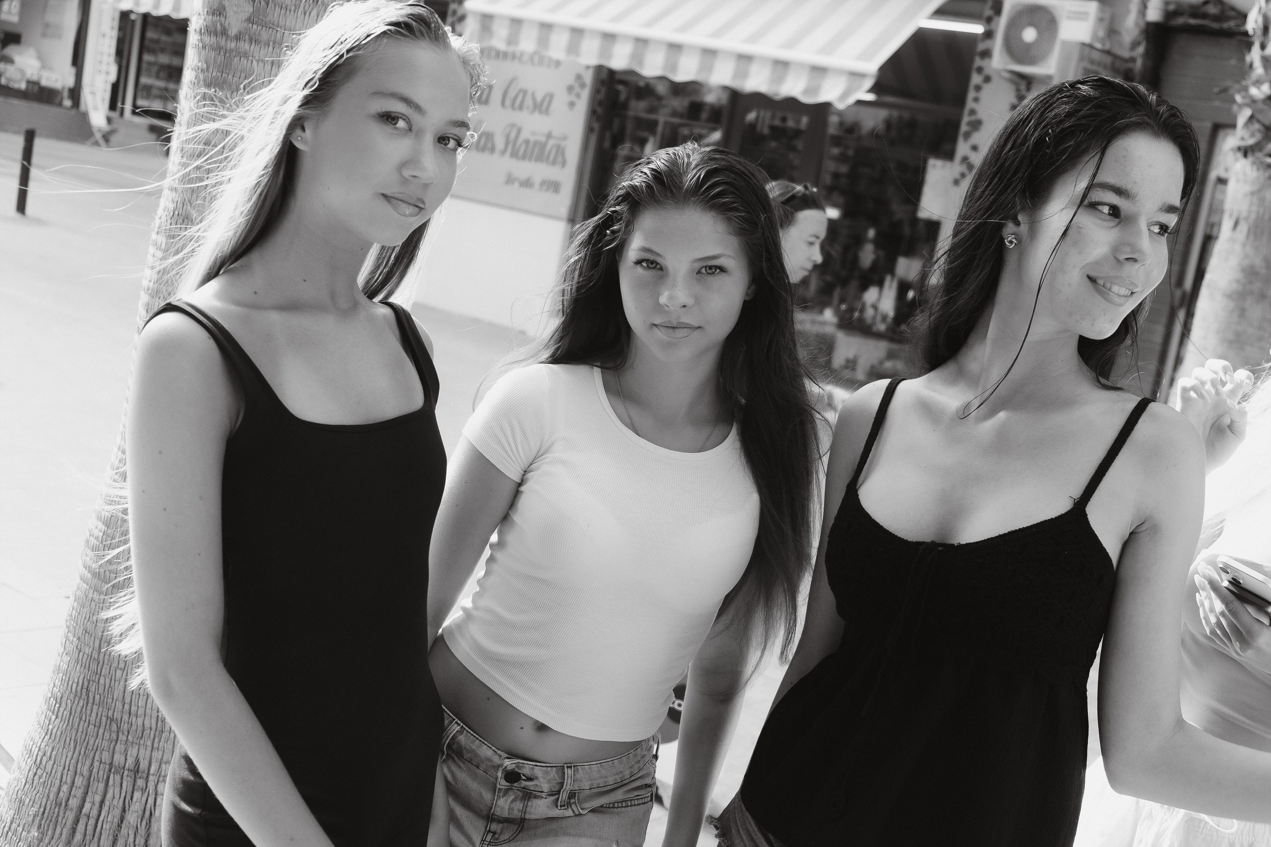 Preparación del backstage de una marca en un desfile de moda en Torrevieja — Fotógrafo de backstage Andrey Lukovnikov