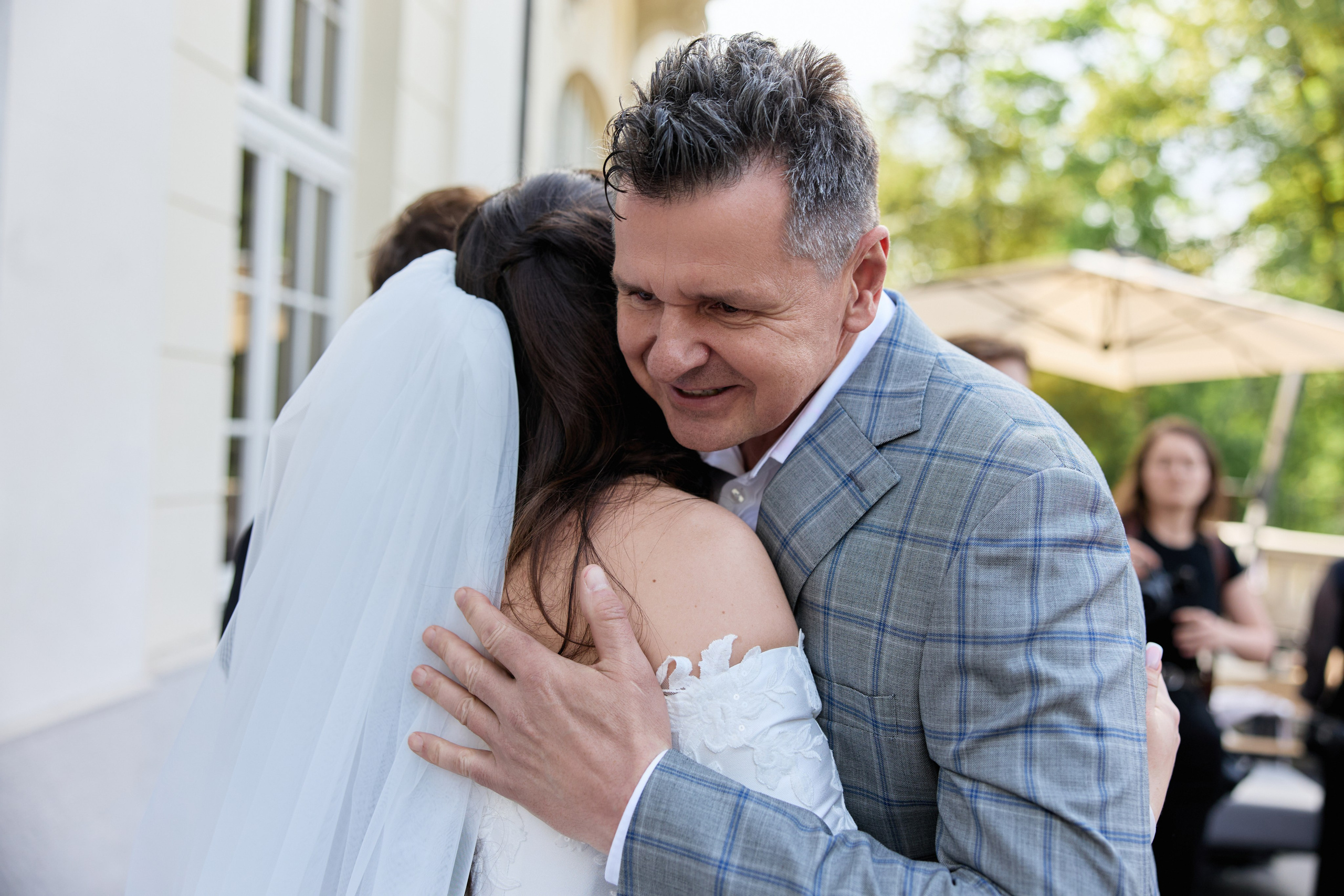 Wiktoria & Kacper. Pałac Goetz. Fotograf ślubny i rodzinny w Krakowie Yana Klymova