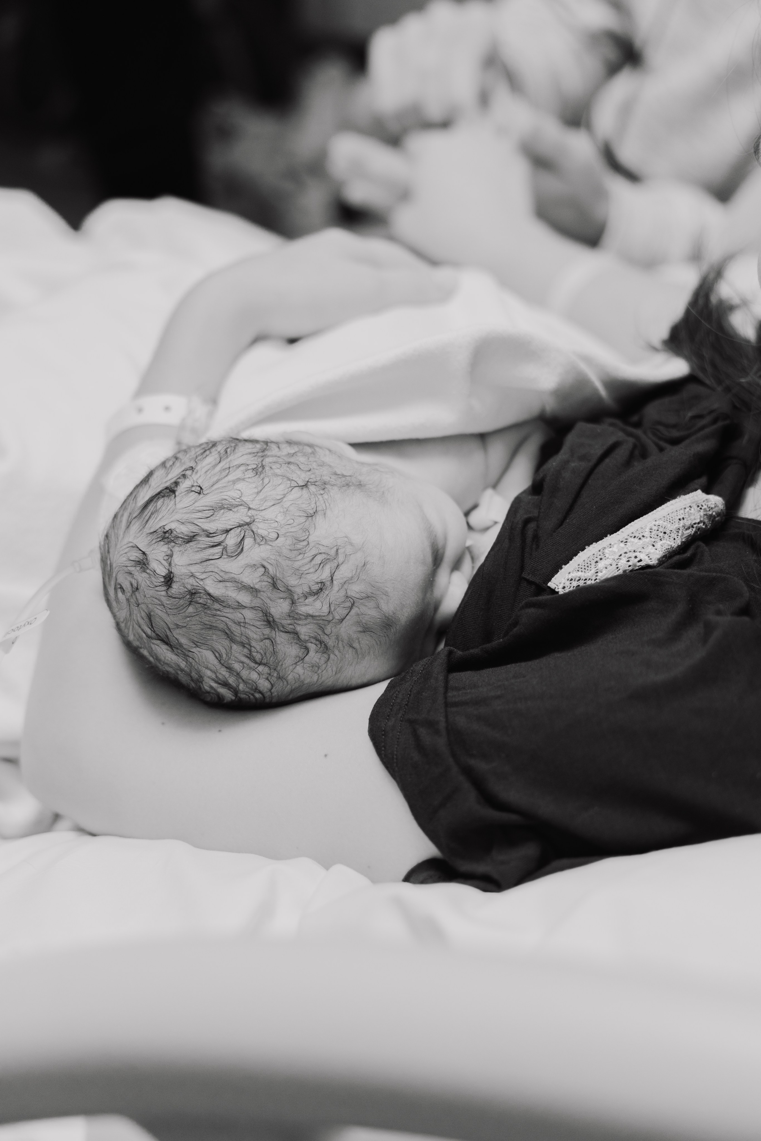 Childbirth. Eikanmedia | Photographer and videographer capturing weddings, families, engagements, pregnancy & newborns | Vancouver, WA | USA