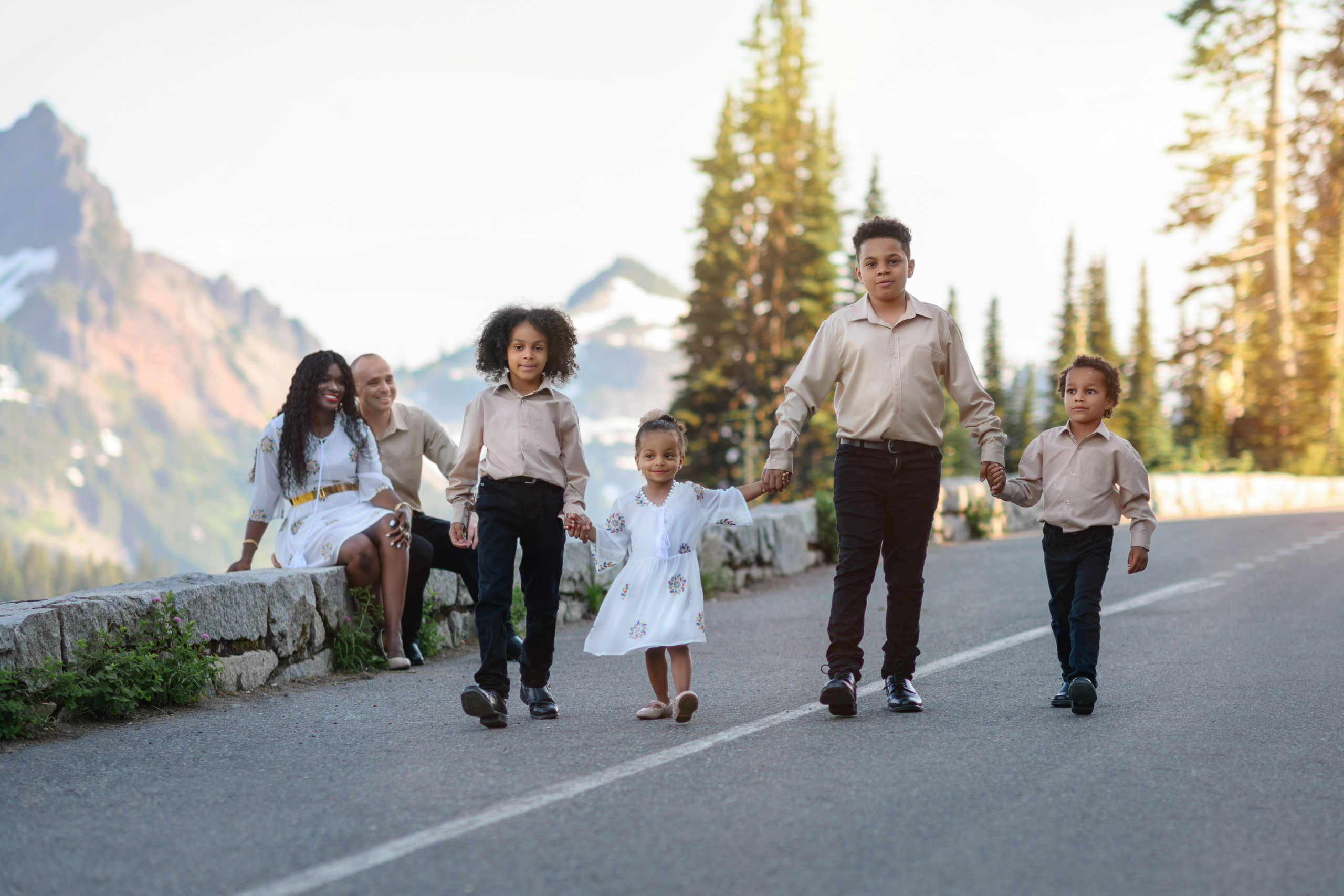 Carline and her family. Wedding & family photography in Seattle area. Helen Michelle photographer