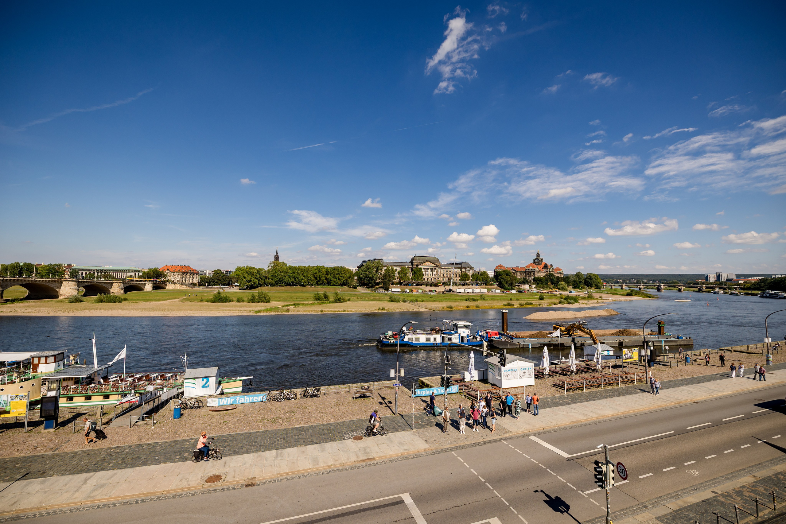 Johanneshof, Prague. AMIR BUCHNIK PHOTOGRAPHER