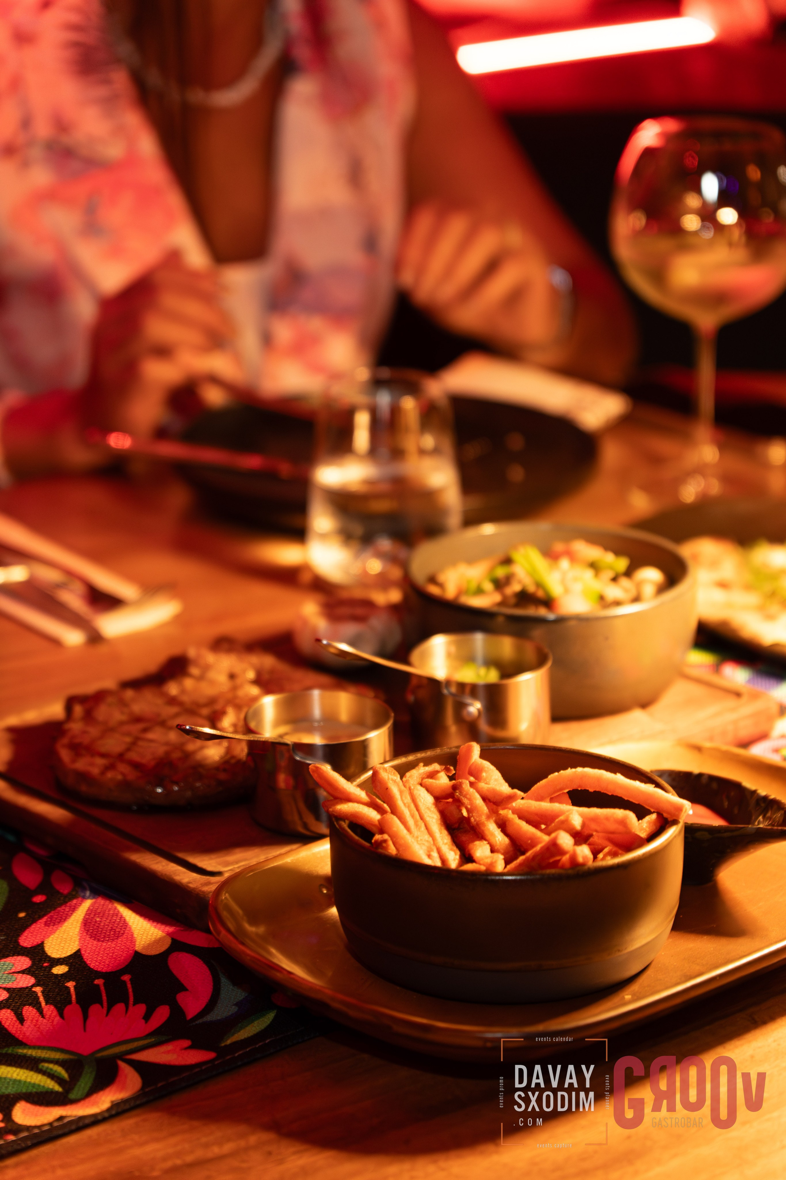 Вечеринка Tiki Twilights | Фоторепортаж | Афиша | DAVAYSXODIM.com PHUKET. АФИША|ФОТОРЕПОРТАЖИ|ИВЕНТЫ|ПХУКЕТ