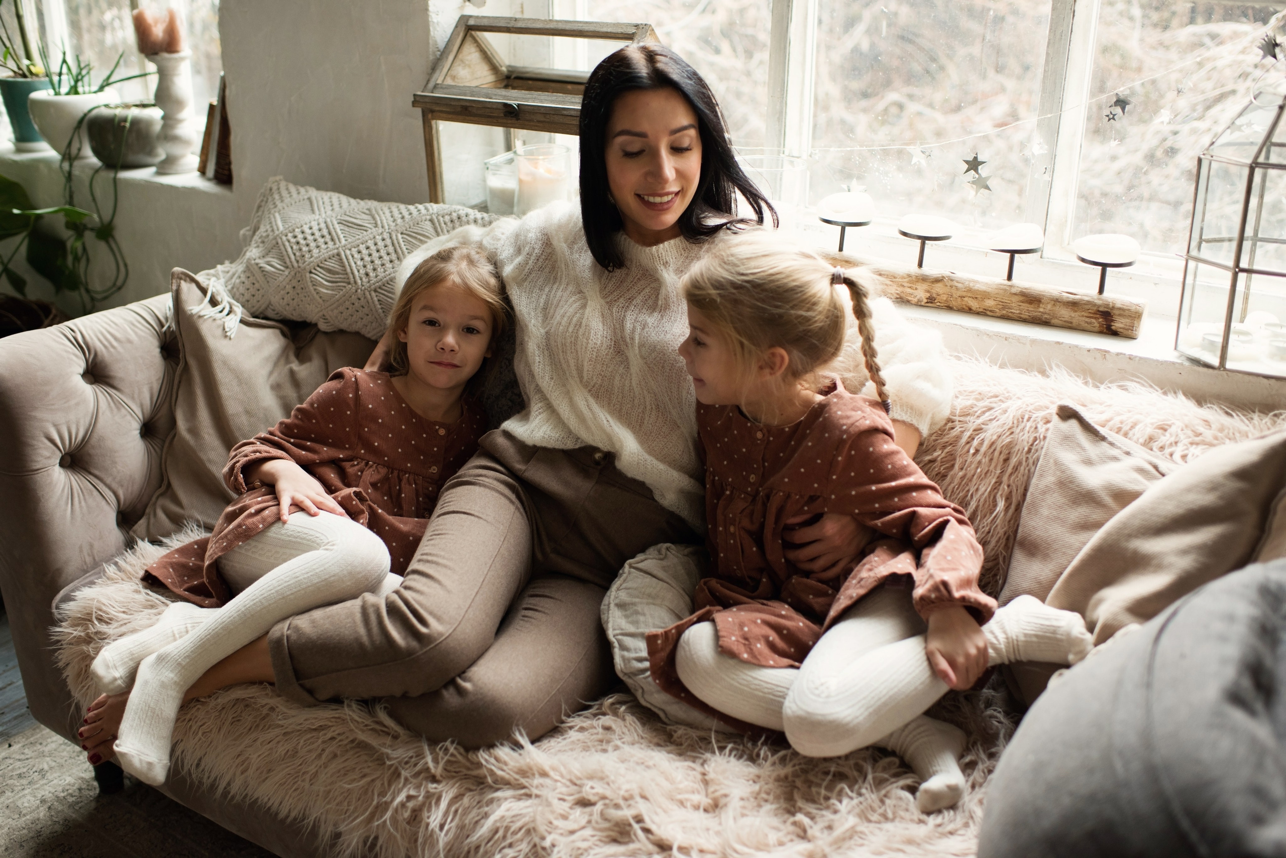 Christmas story. Newborn, pregnancy, family photographer in New Jersey