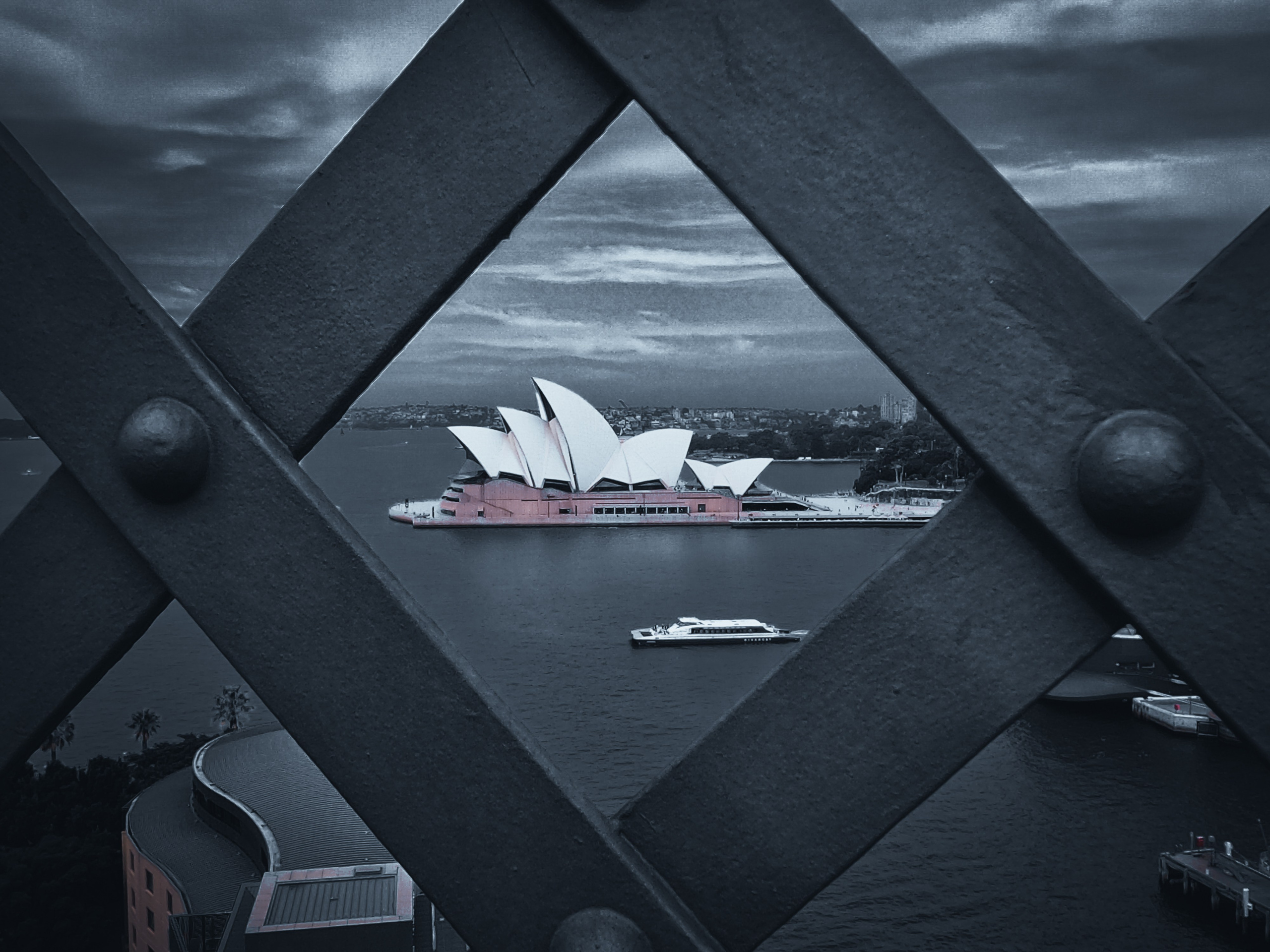 WallMuse. MHCreative is family-oriented photographer based in SYDNEY