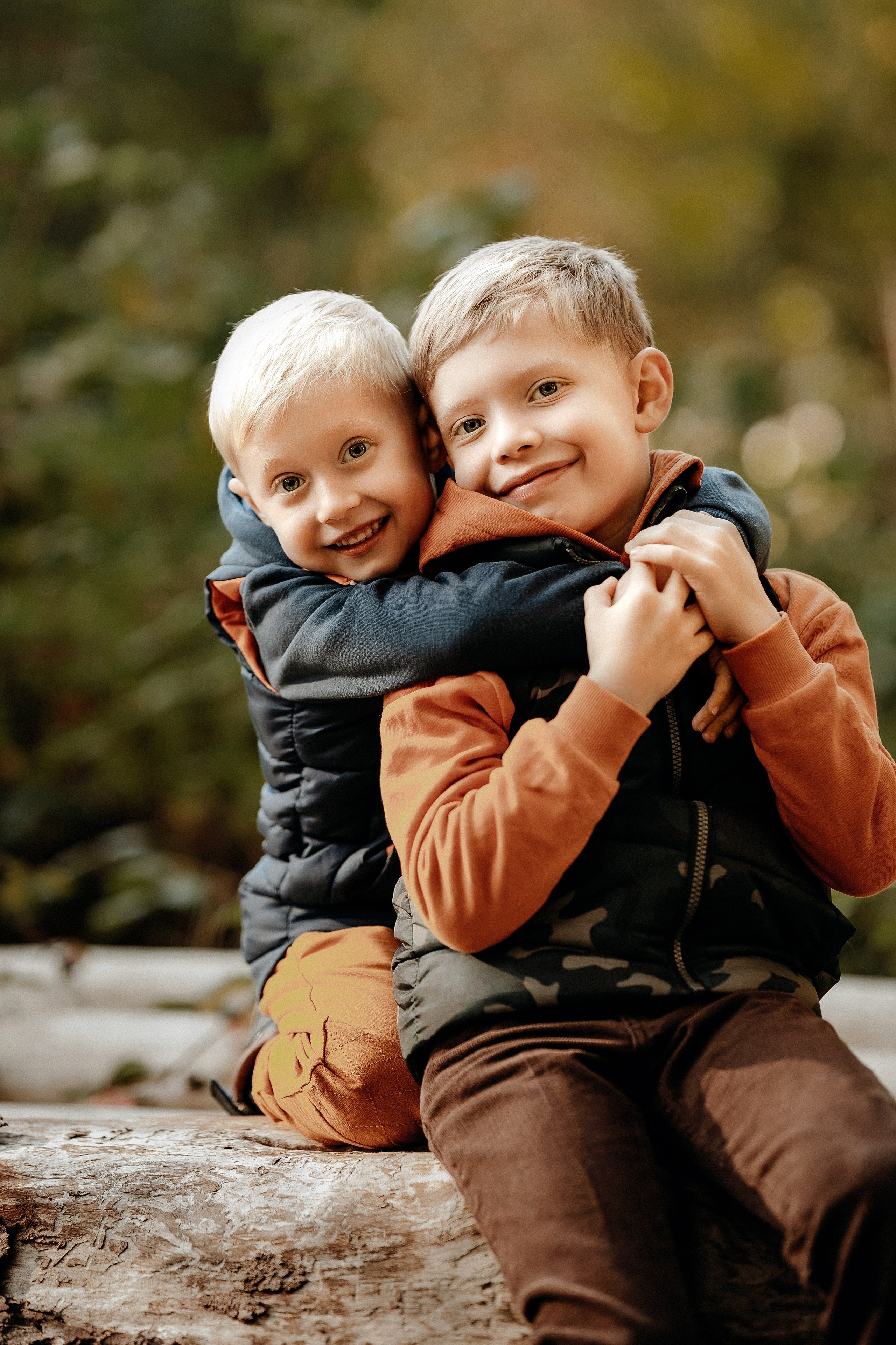 Familienausflug im Herbstwald. Portraitfotografie in Gründau Elena Ohnstedt