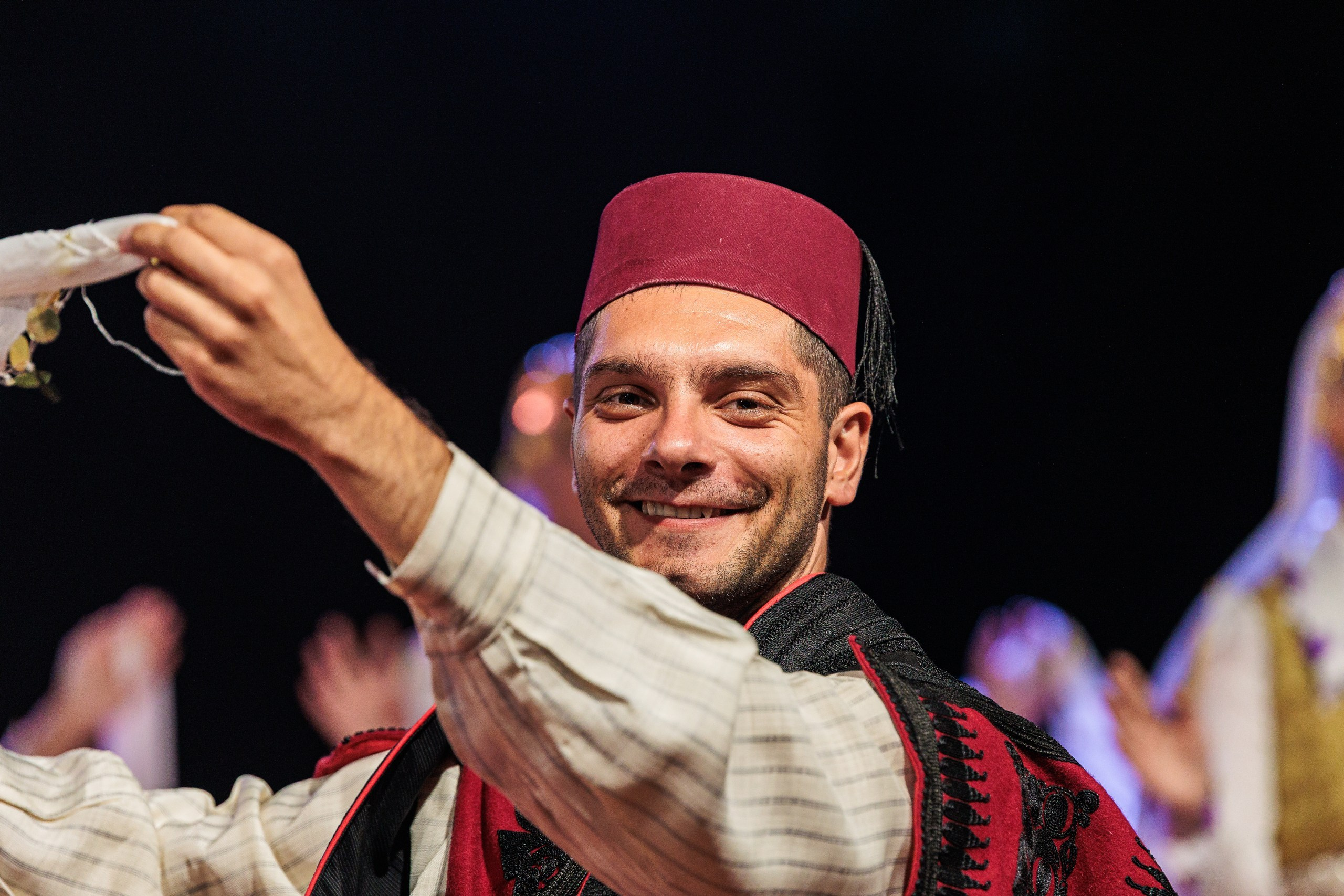 Fotografije sa Internacionalnog festivala folklora Tarčin 2026 – folklorni nastupi, tradicionalni plesovi, narodne nošnje i atmosfera festivala. Folklorna, festivalska i event fotografija Tarčin, Hadžići.