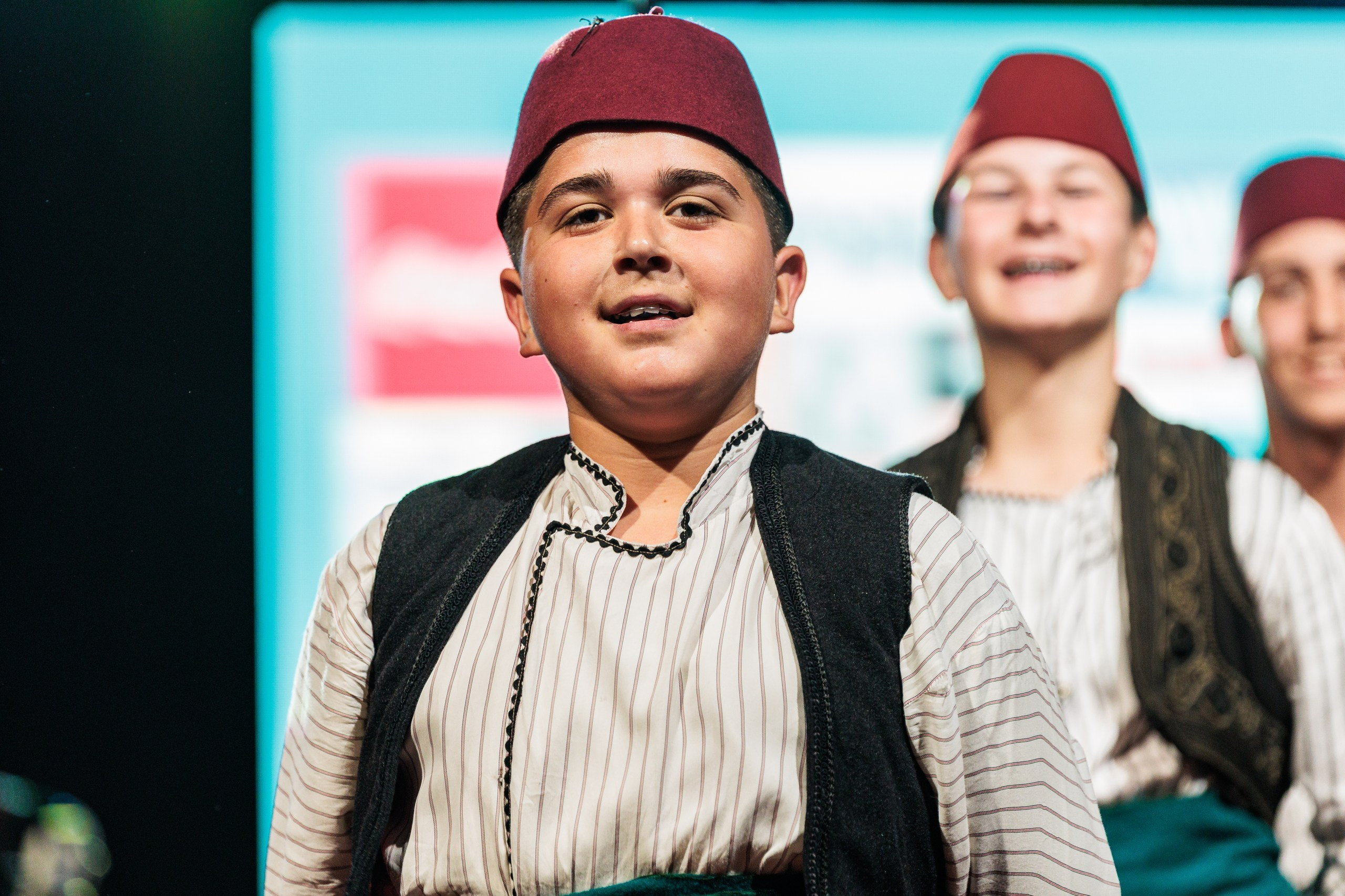 Fotografije sa Internacionalnog festivala folklora Tarčin 2026 – folklorni nastupi, tradicionalni plesovi, narodne nošnje i atmosfera festivala. Folklorna, festivalska i event fotografija Tarčin, Hadžići.