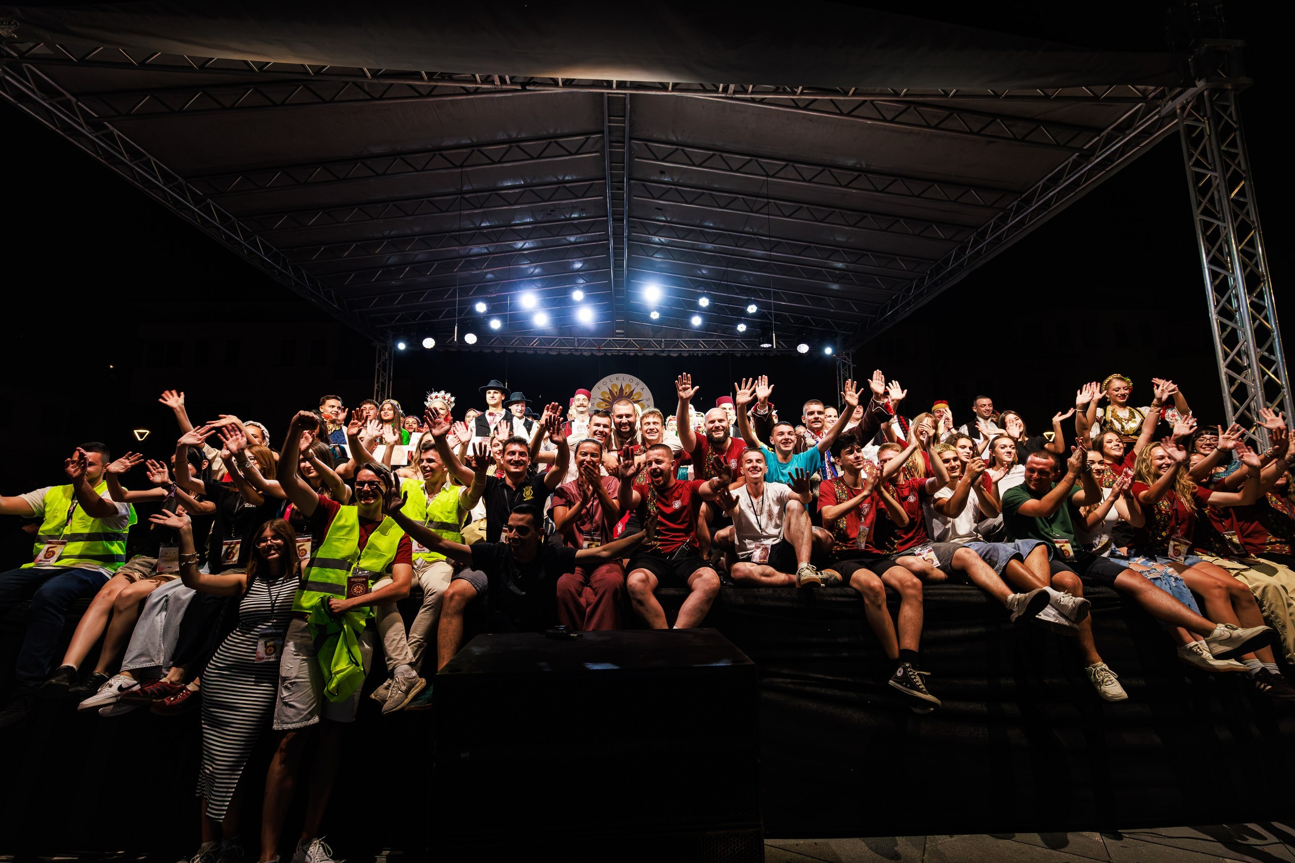 Fotografija kulturnog događaja u Sarajevu autora Namira Čomage – profesionalna event, dokumentarna i kulturno-baštinska fotografija folklora, tradicionalnog plesa i narodnih nošnji.