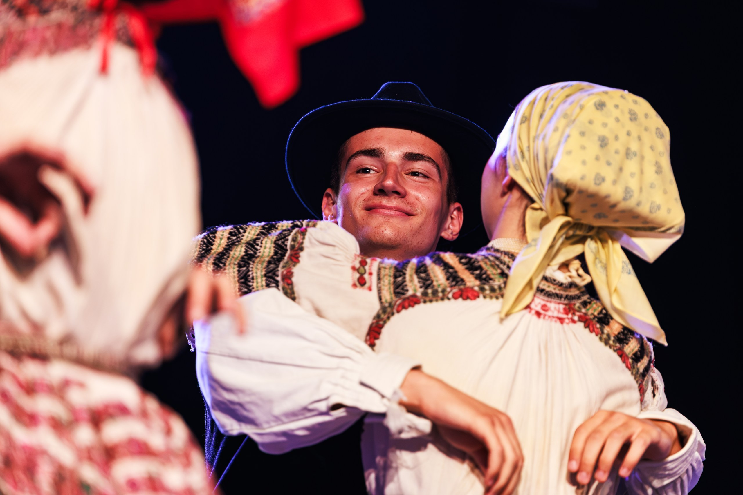 Fotografija kulturnog događaja u Sarajevu autora Namira Čomage – profesionalna event, dokumentarna i kulturno-baštinska fotografija folklora, tradicionalnog plesa i narodnih nošnji.