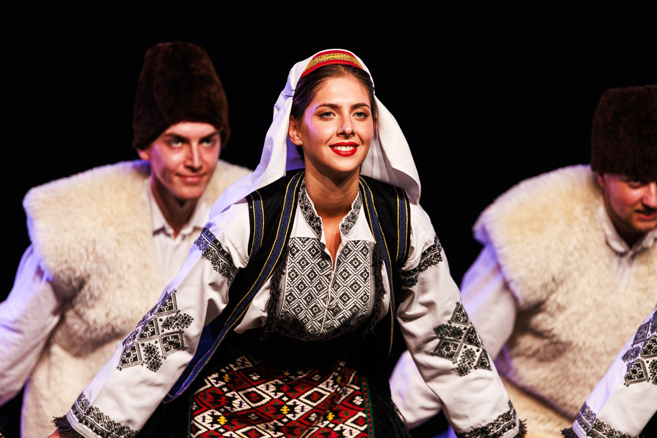 Fotografija kulturnog događaja u Sarajevu autora Namira Čomage – profesionalna event, dokumentarna i kulturno-baštinska fotografija folklora, tradicionalnog plesa i narodnih nošnji.