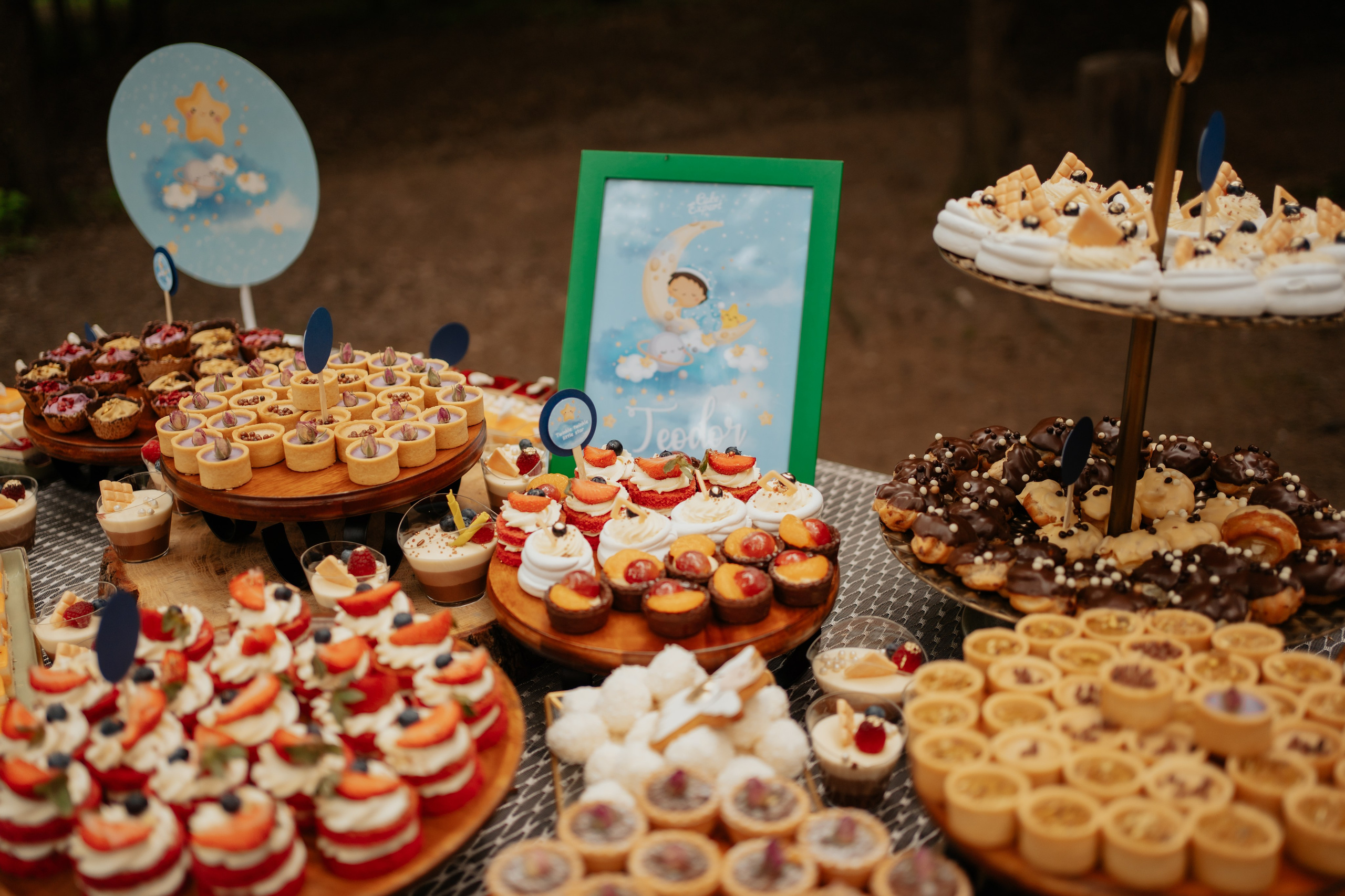 Teodor’s Baptism. Fotograf Nunta Iasi - Hearts & Pictures