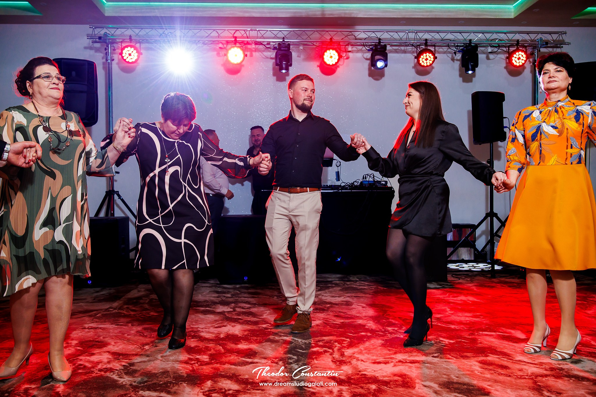 Botez. Dream Studio Galați – ședințe foto profesionale pentru familie, portrete și evenimente