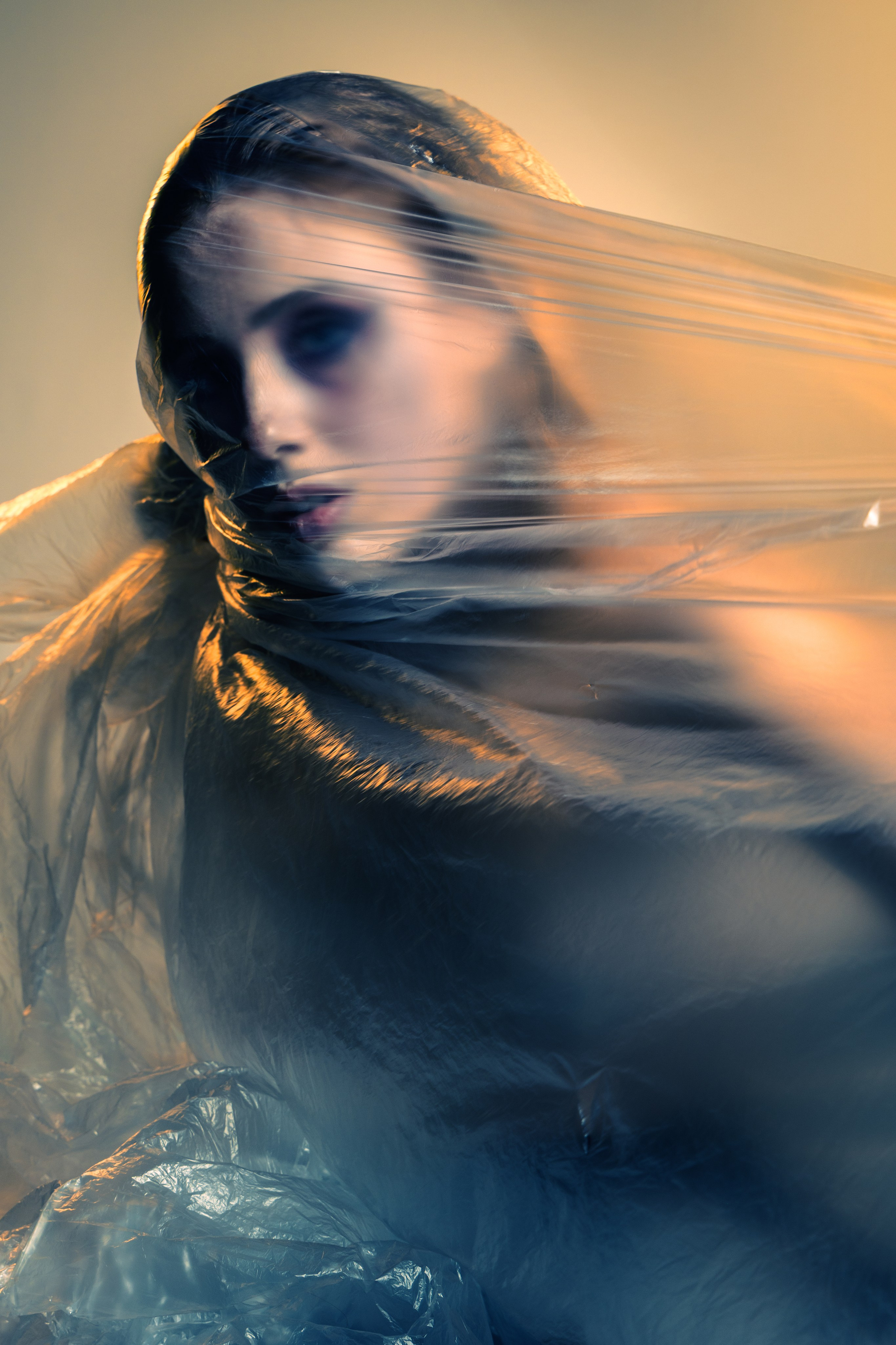 Metamorfosi — Beauty Editorial. Fotógrafa profesional en Barcelona de retratos, fotografía comercial y proyectos creativos