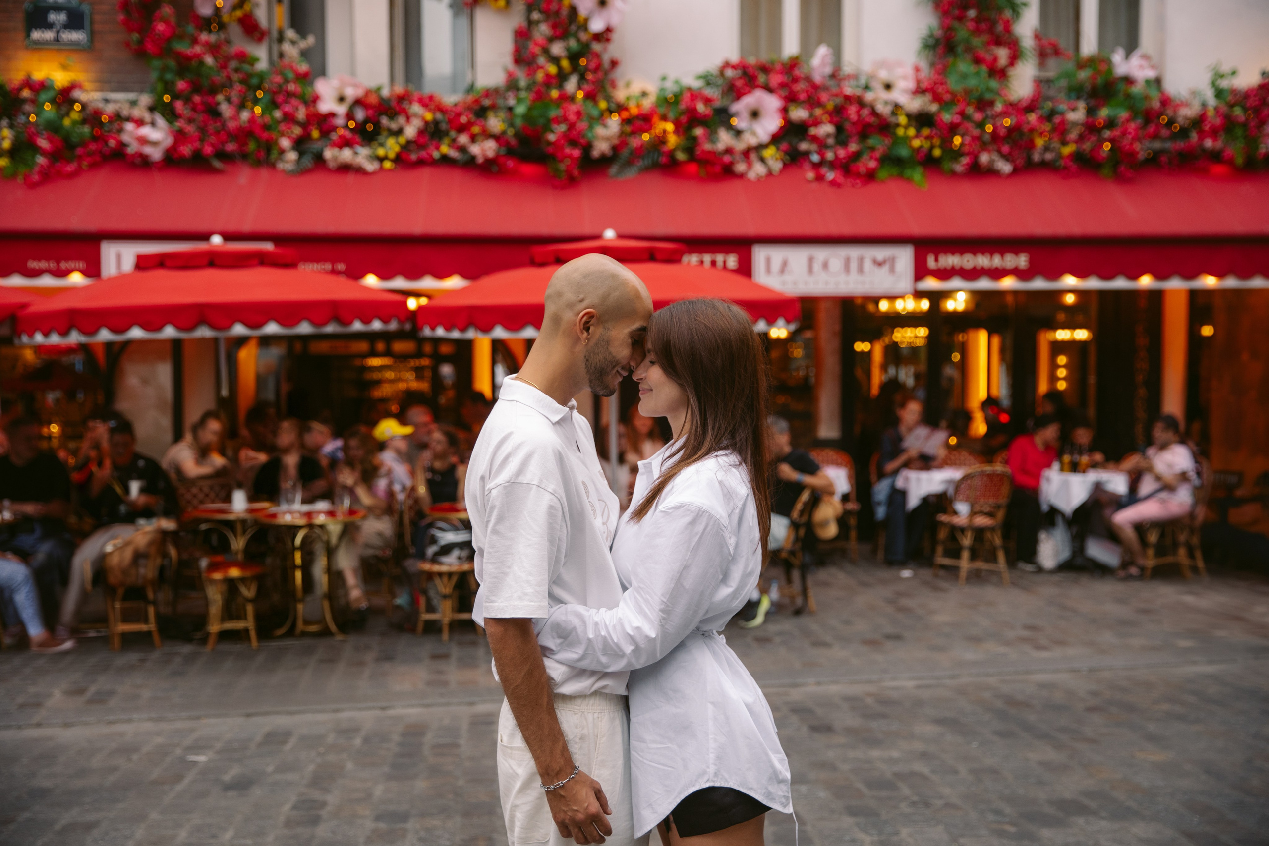 Tim & Pauline — A Parisian Stroll Photoshoot. Свадебный фотограф в Париже