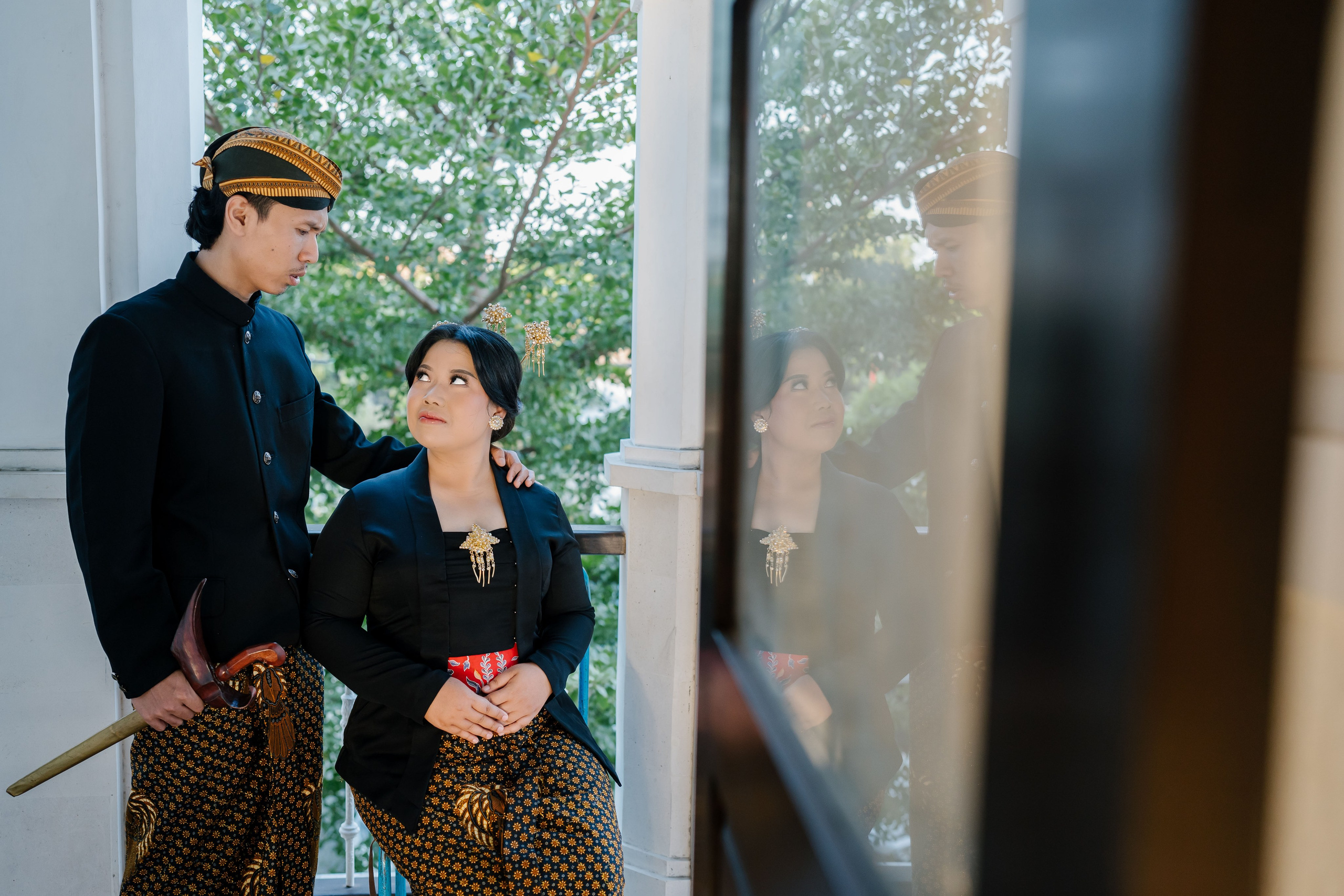 Prewedding Photo Shoot with Javanese style. Female Photographer in Bali